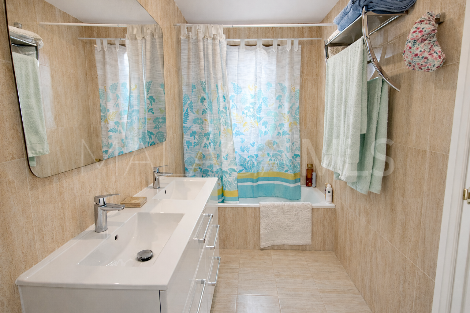 Maison de ville for sale in Manilva Beach