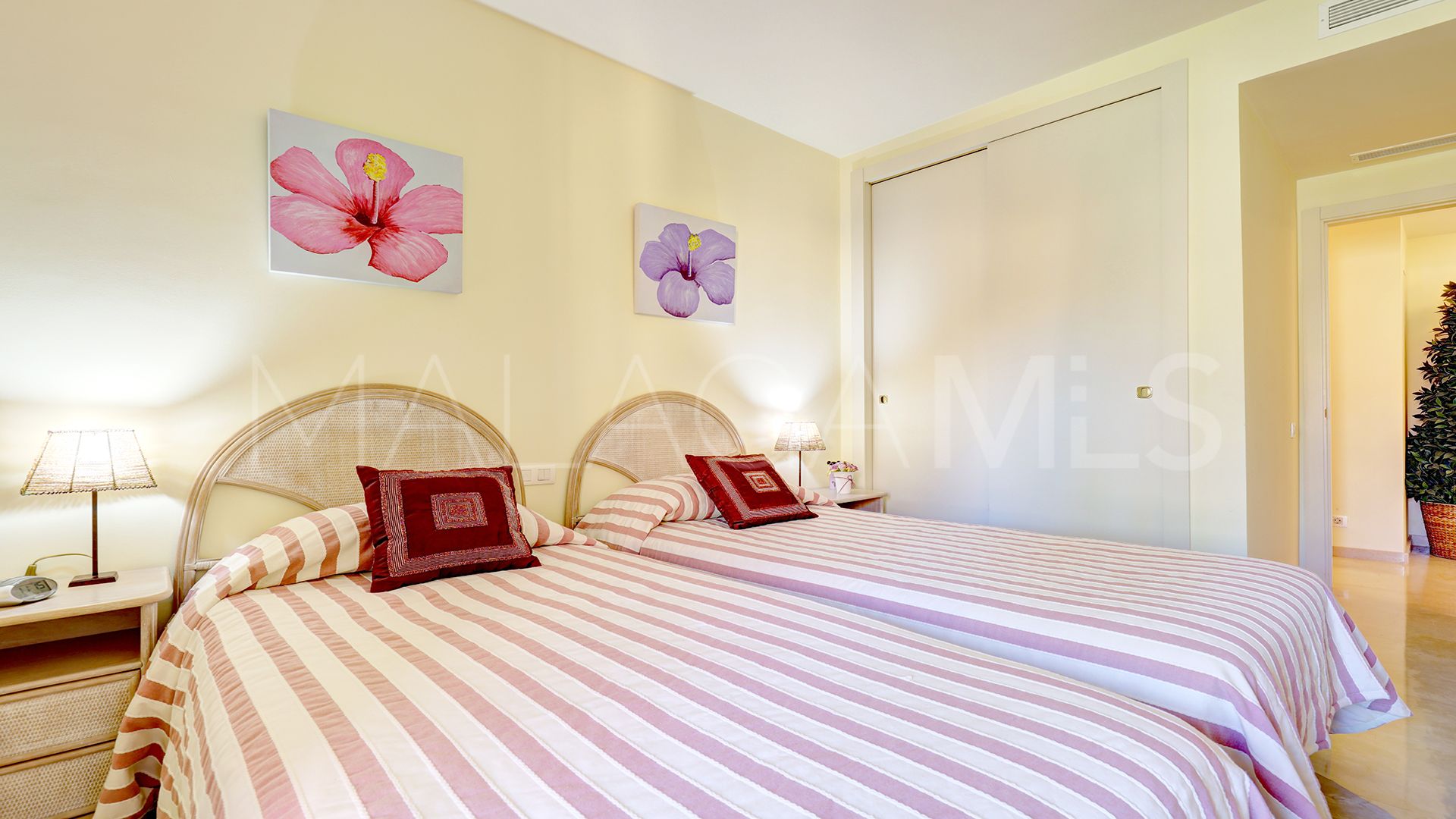 For sale Los Granados de Duquesa apartment