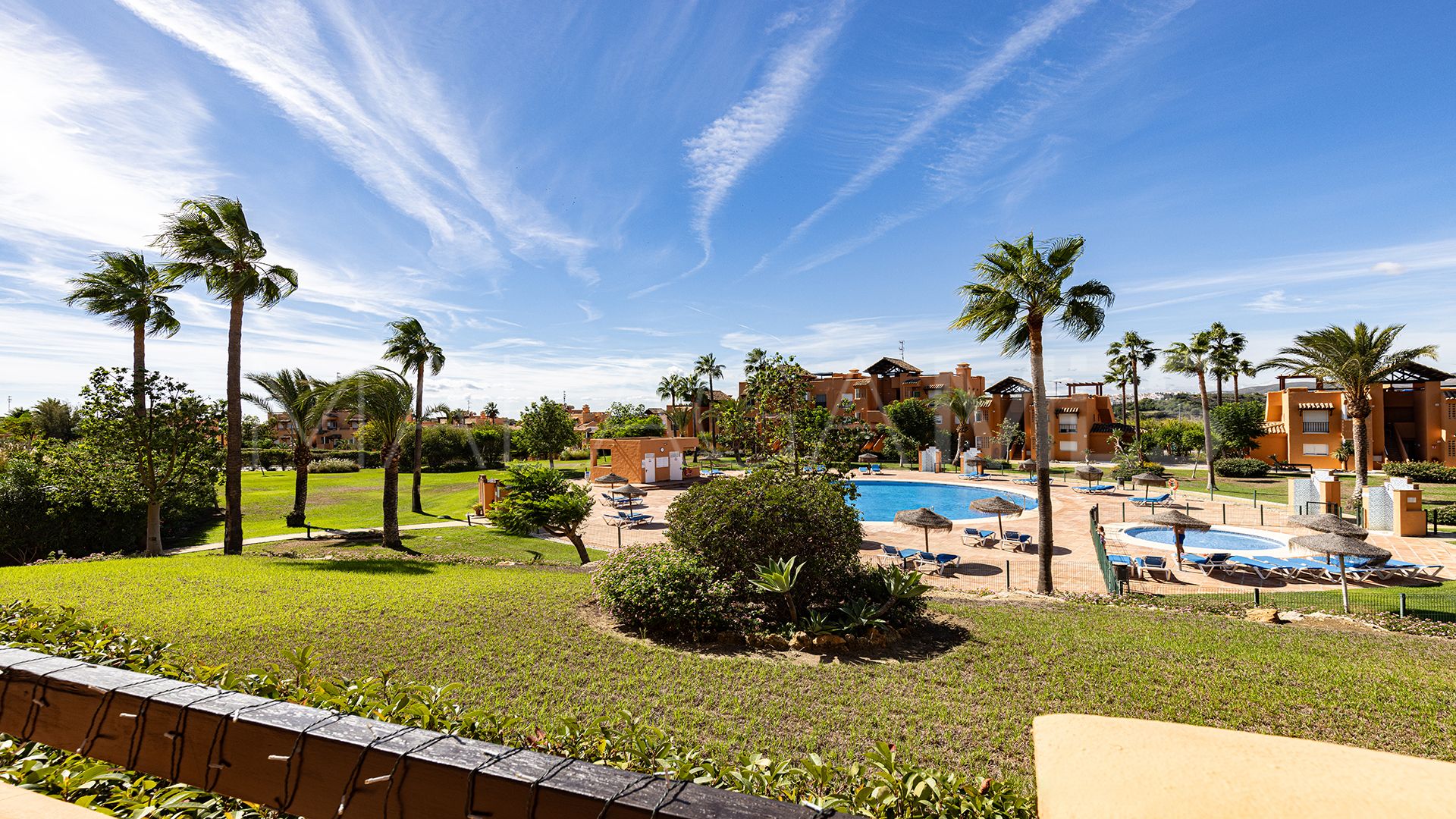 Lägenhet for sale in Casares del Sol - Casares Golf