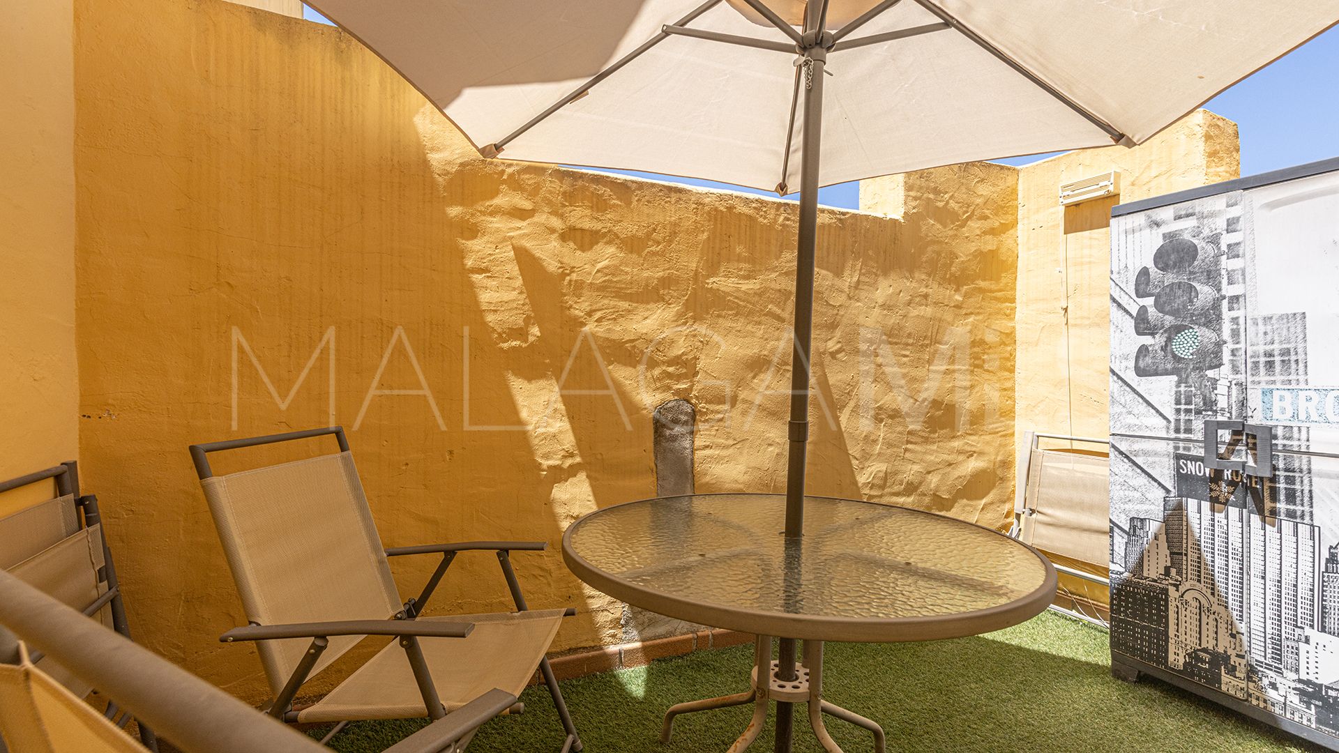 Appartement terrasse for sale in Duquesa Village