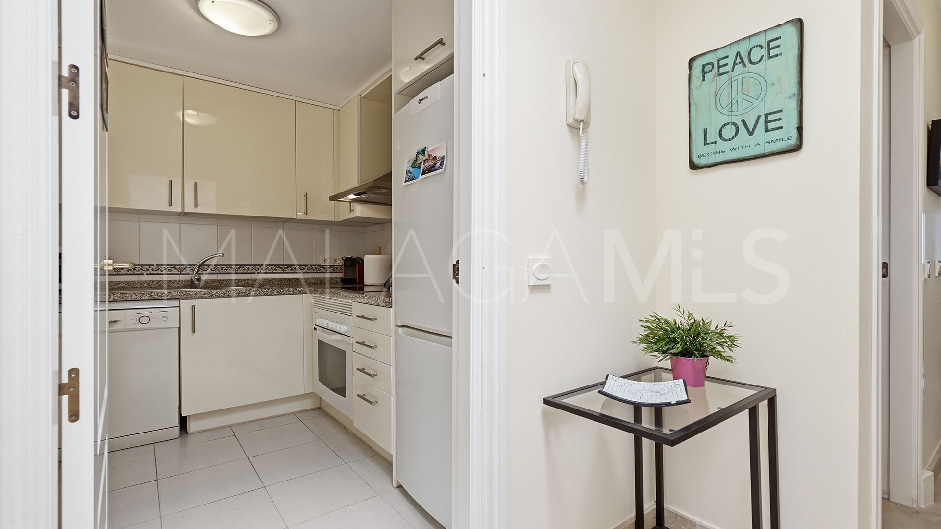 Appartement terrasse for sale in Duquesa Village