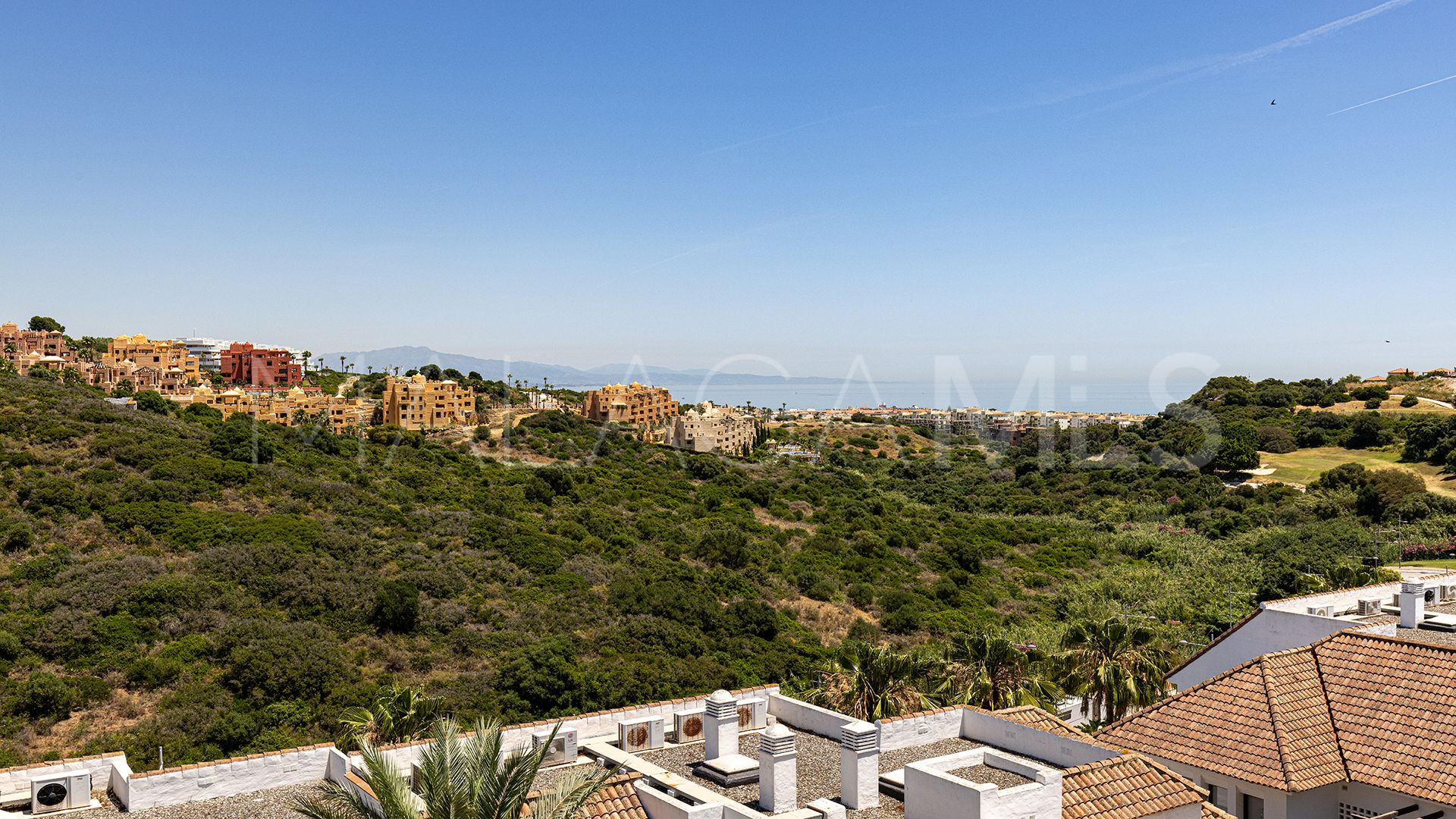 Appartement terrasse for sale in Duquesa Village