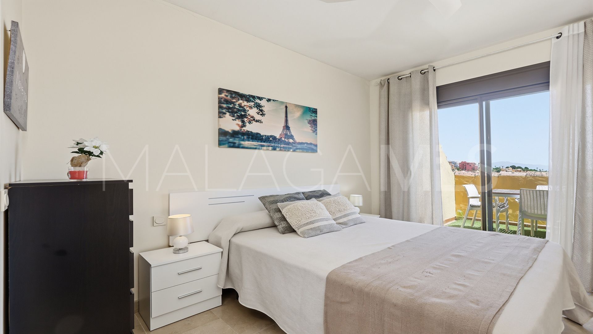 Appartement terrasse for sale in Duquesa Village