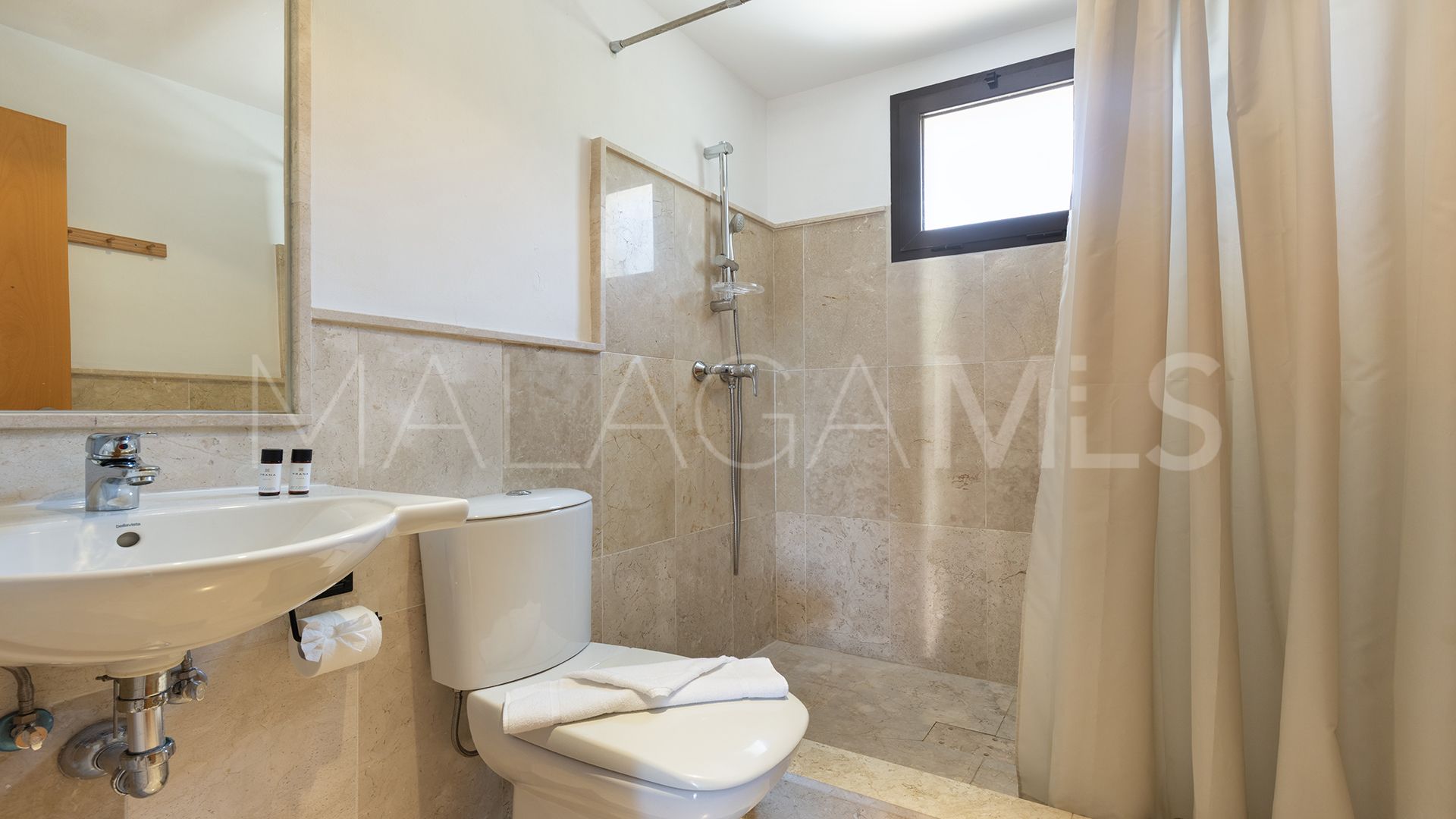 For sale penthouse with 3 bedrooms in Casares Golf