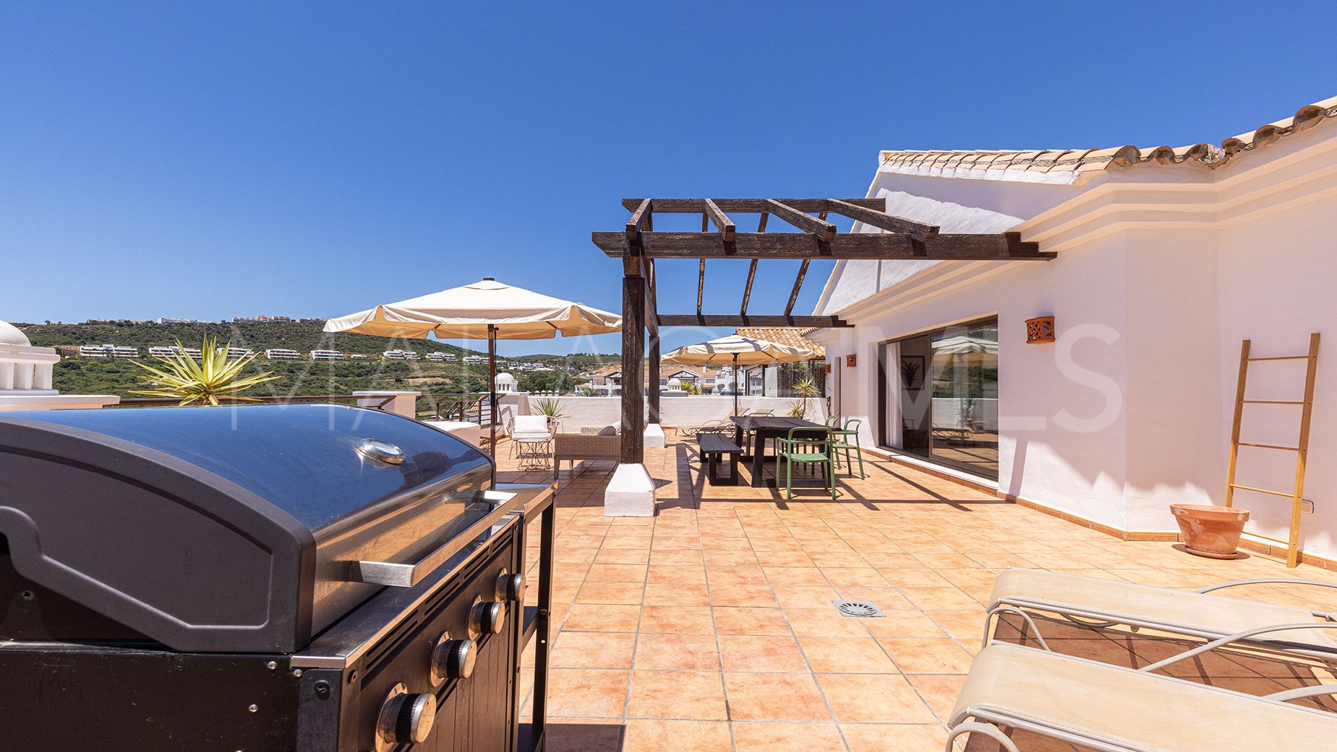 For sale penthouse with 3 bedrooms in Casares Golf