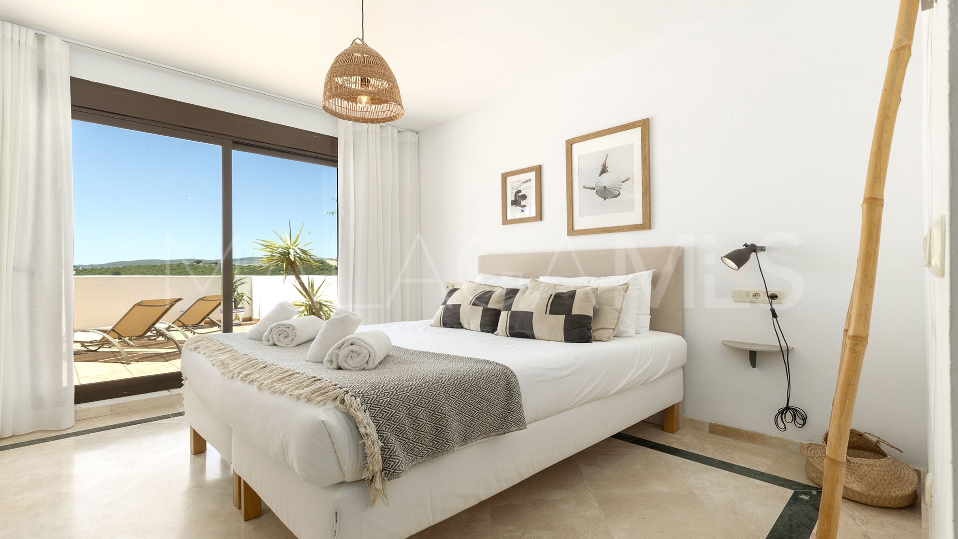 For sale penthouse with 3 bedrooms in Casares Golf