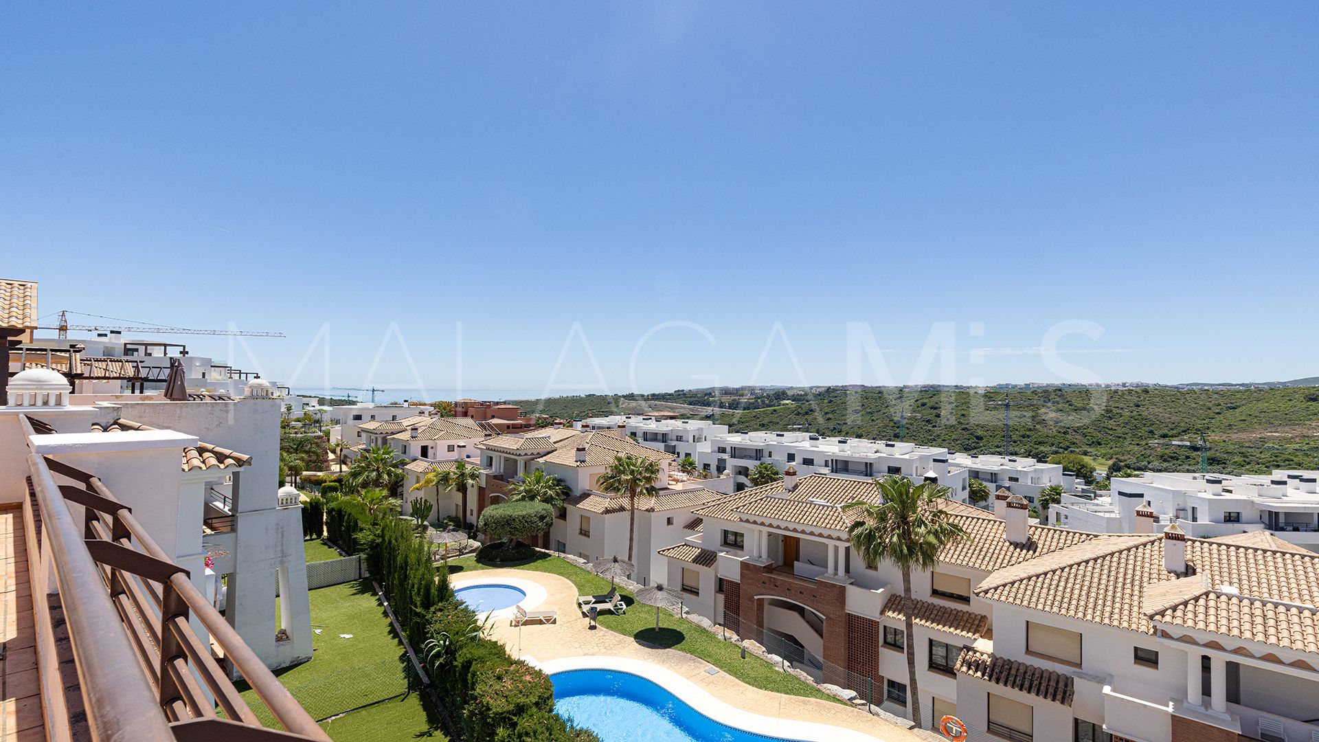 For sale penthouse with 3 bedrooms in Casares Golf
