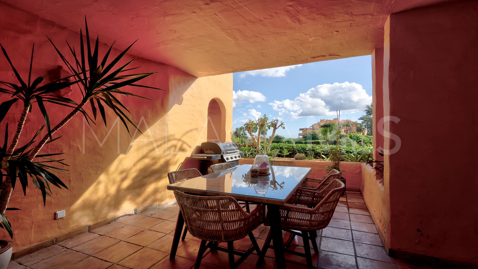 Markplanslägenhet for sale in Los Granados de Duquesa