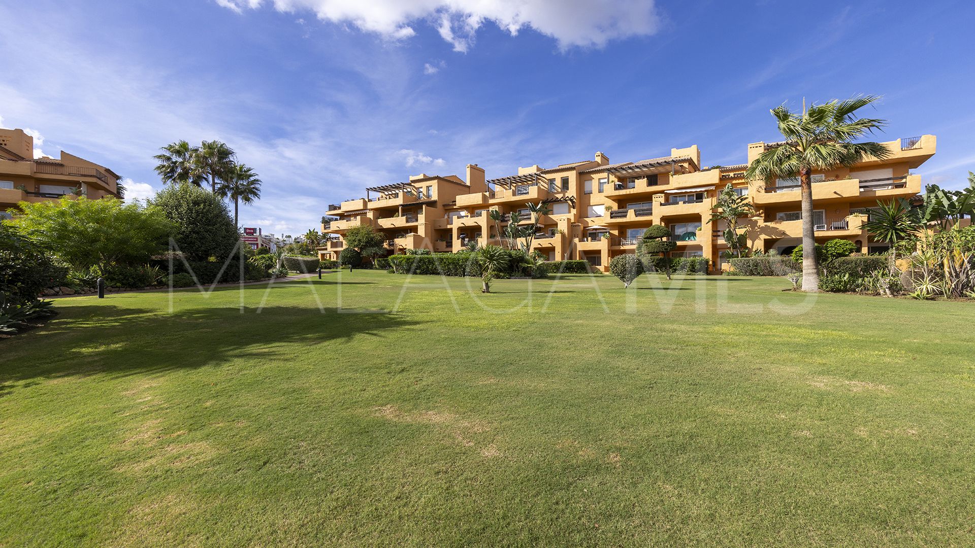 Markplanslägenhet for sale in Los Granados de Duquesa