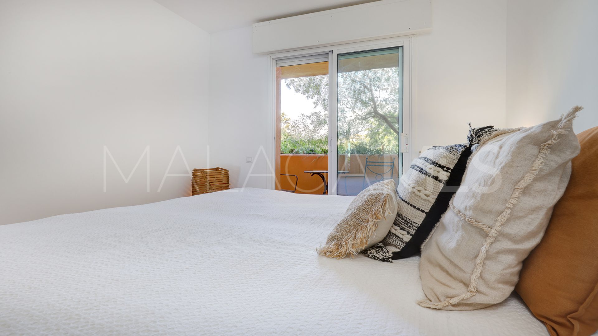 Markplanslägenhet for sale in Los Granados de Duquesa