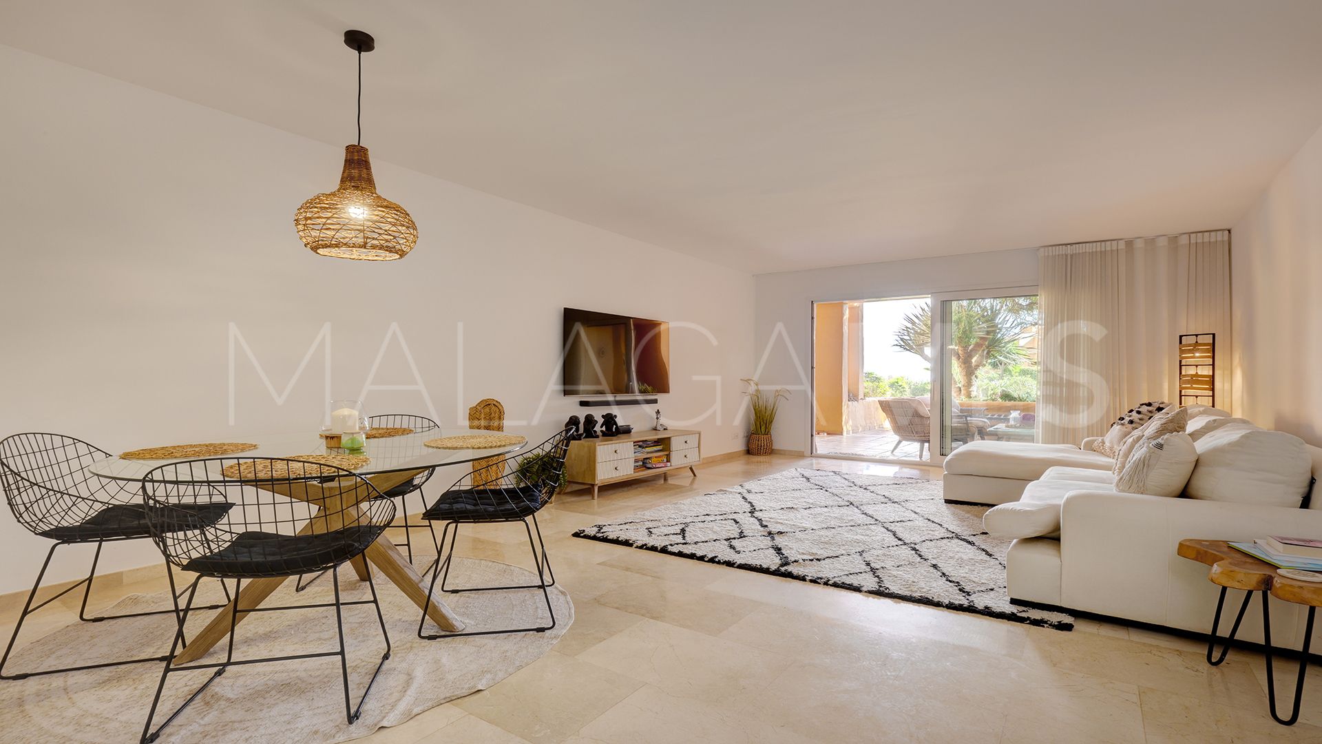 Markplanslägenhet for sale in Los Granados de Duquesa