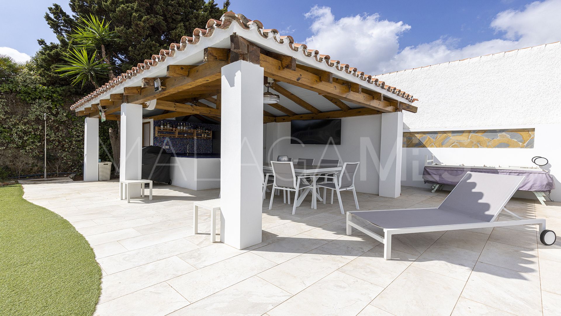 Bungalow for sale with 4 bedrooms in Jardin Tropical