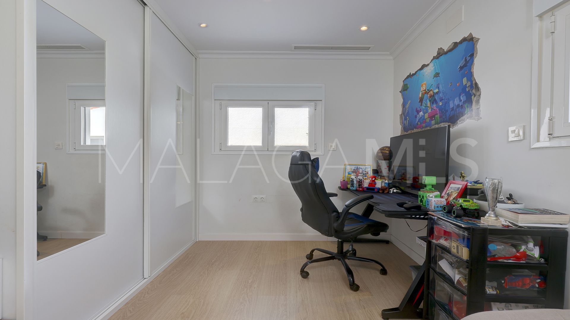 Bungalow for sale with 4 bedrooms in Jardin Tropical