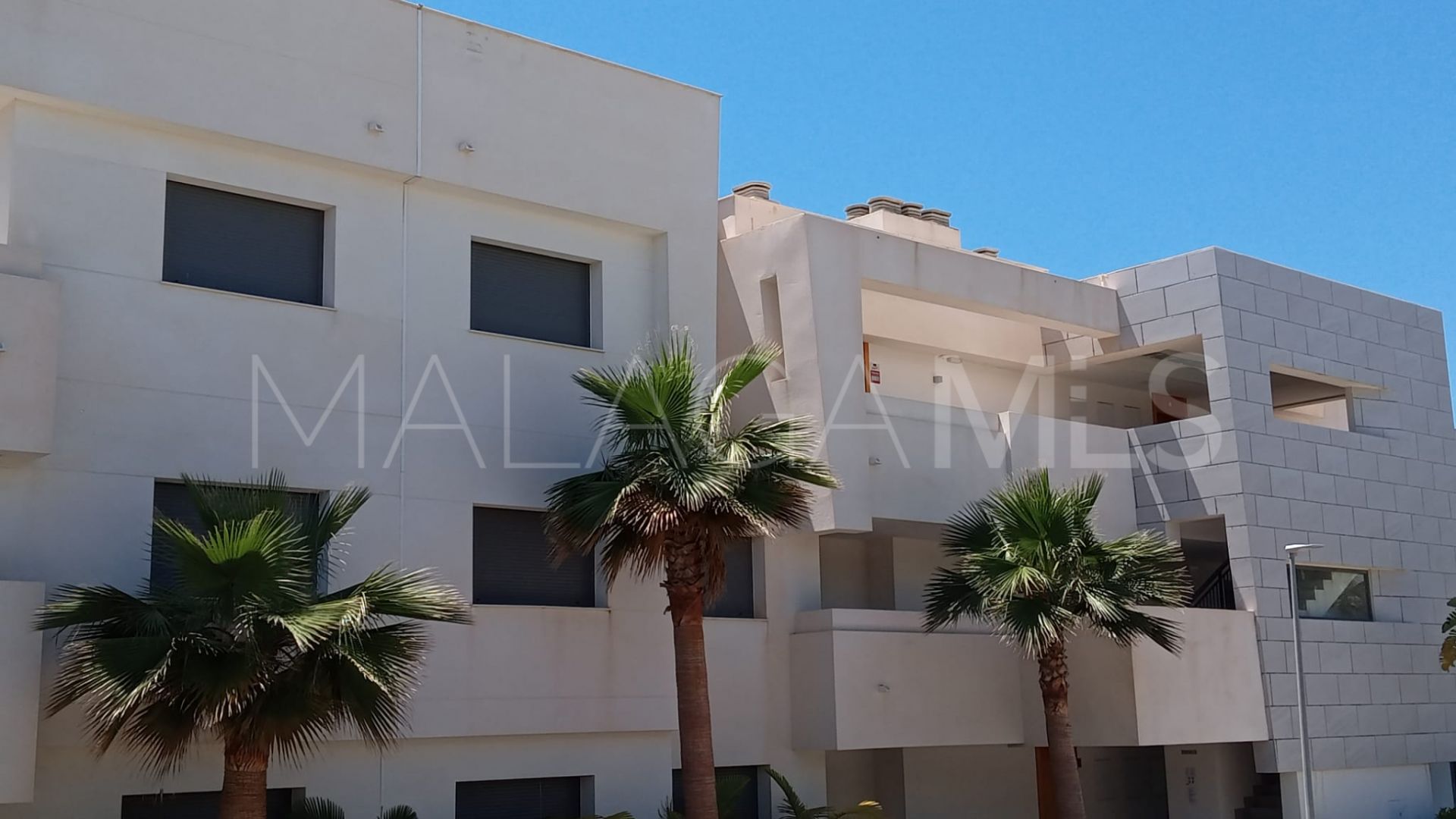 Markplanslägenhet for sale in Casares Golf