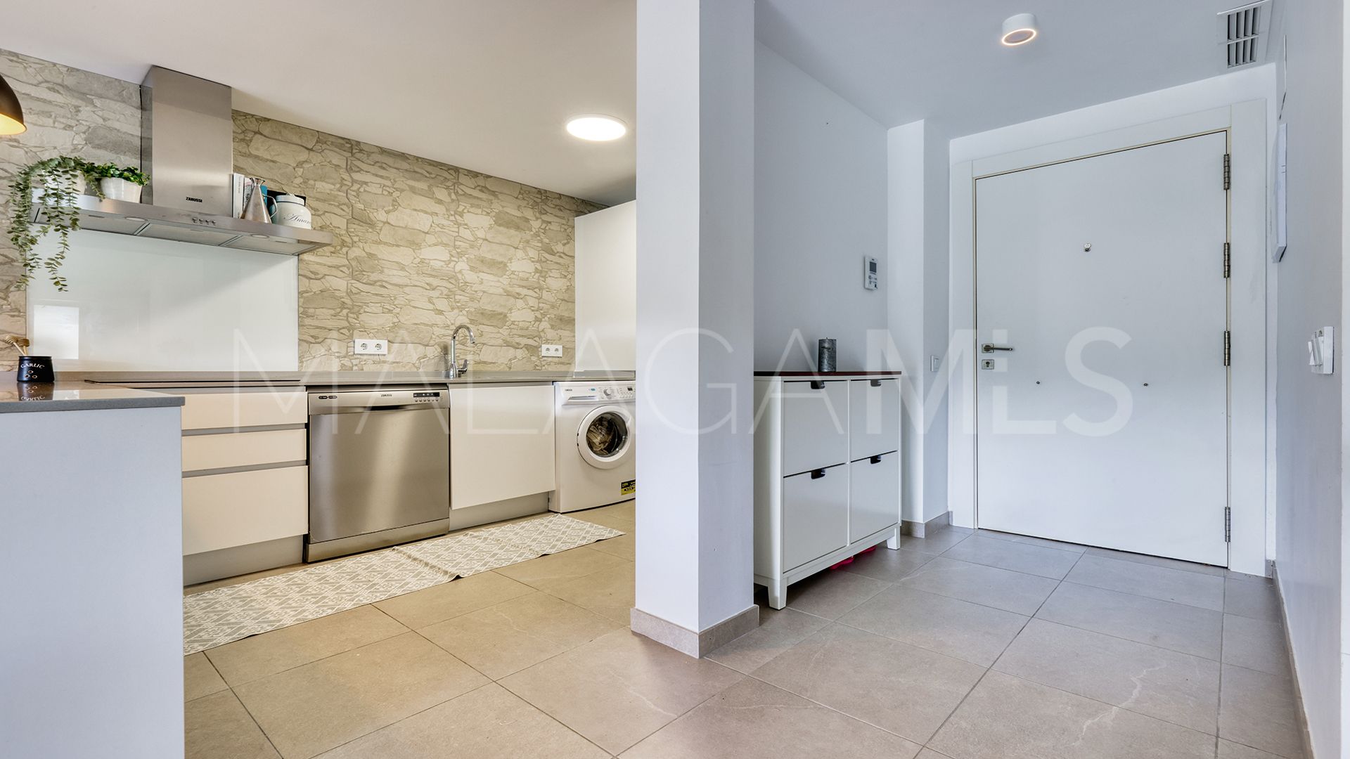 Markplanslägenhet for sale in Casares Golf