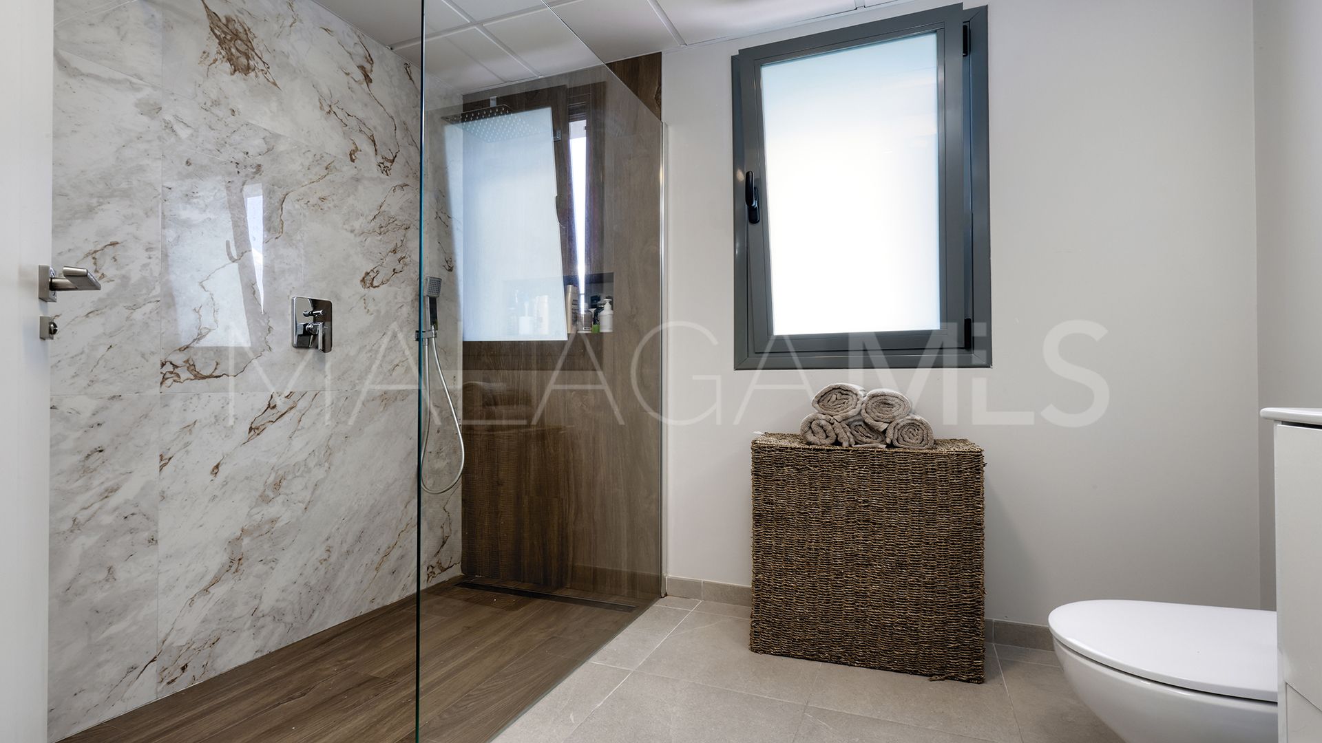 Markplanslägenhet for sale in Casares Golf