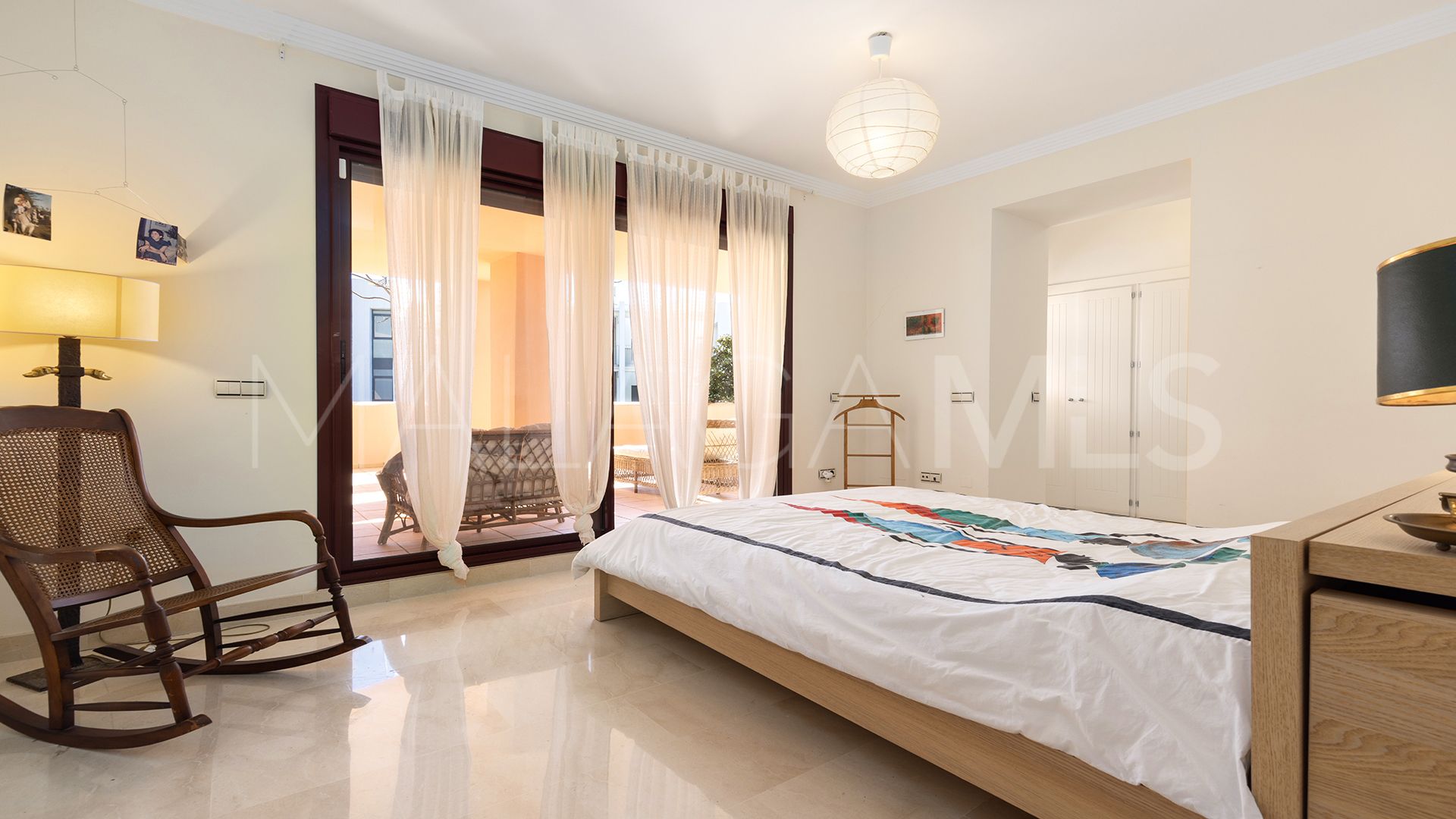 Bahia de las Rocas 3 bedrooms ground floor apartment for sale