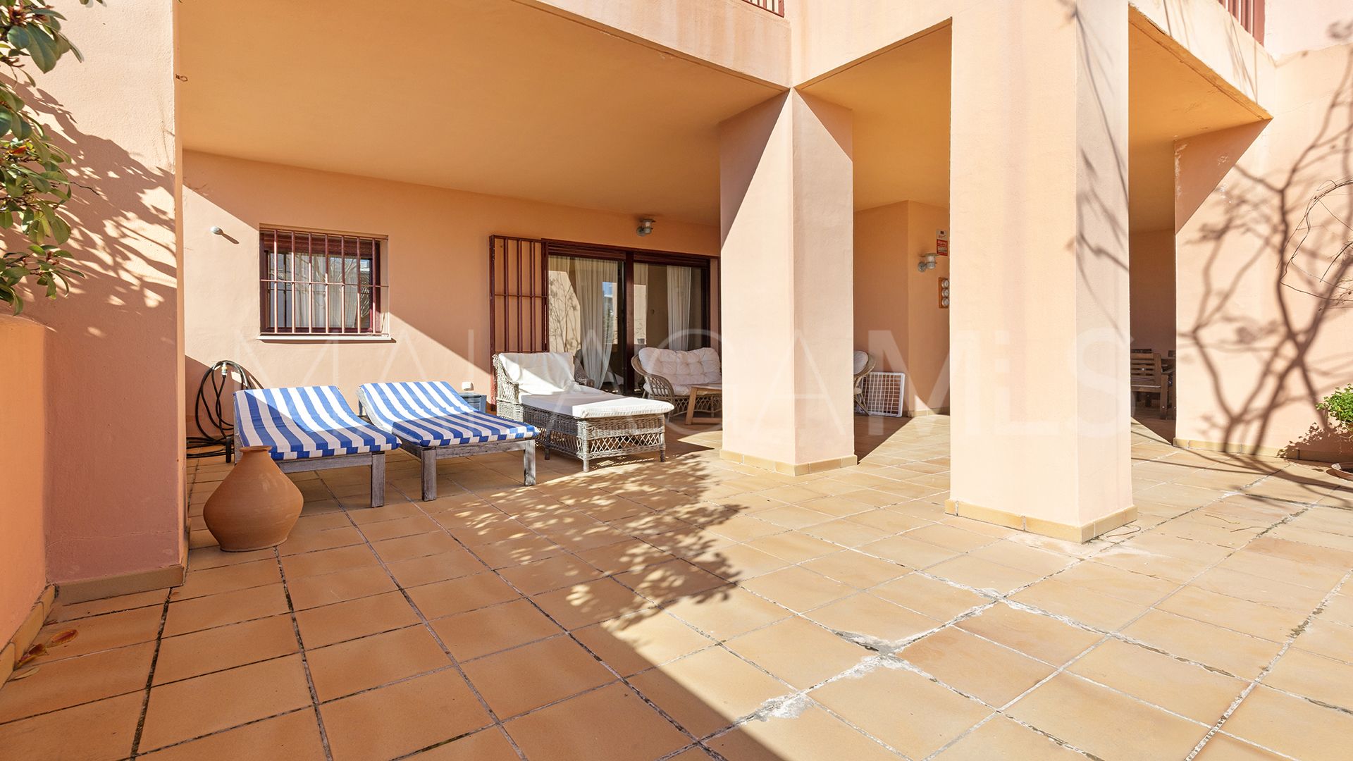 Bahia de las Rocas 3 bedrooms ground floor apartment for sale