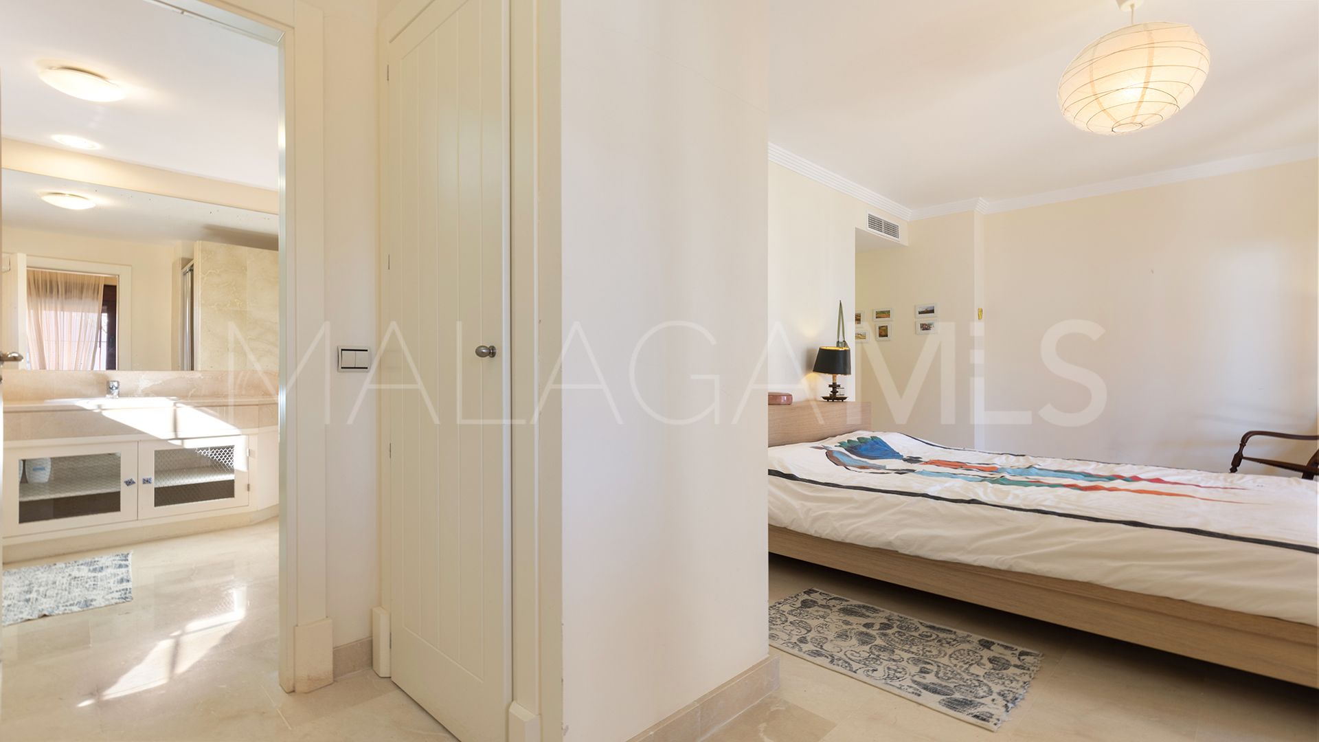 Bahia de las Rocas 3 bedrooms ground floor apartment for sale