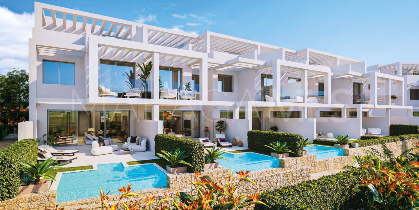 Se vende adosado in Bahia de las Rocas de 3 bedrooms