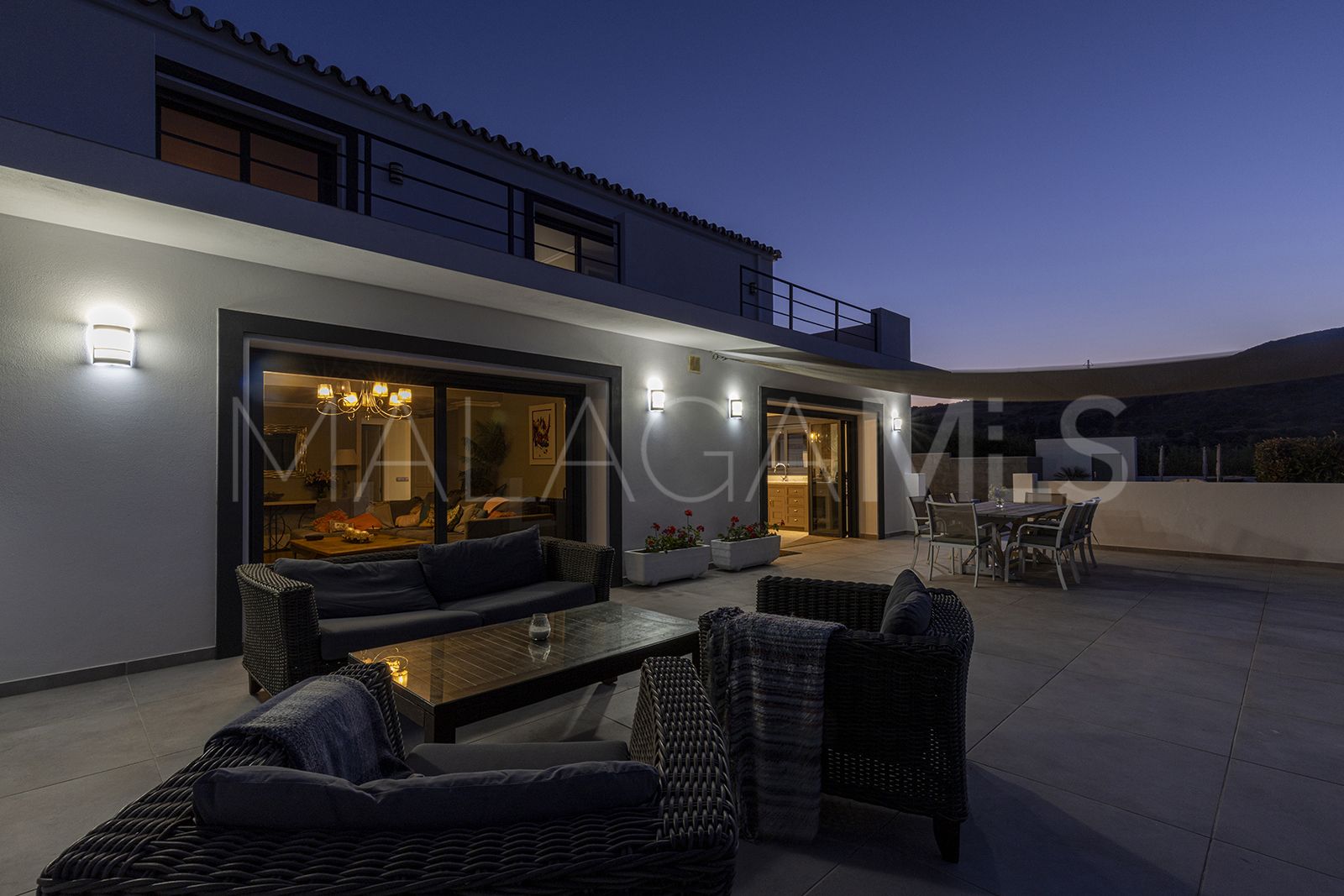 Finca for sale in Casares