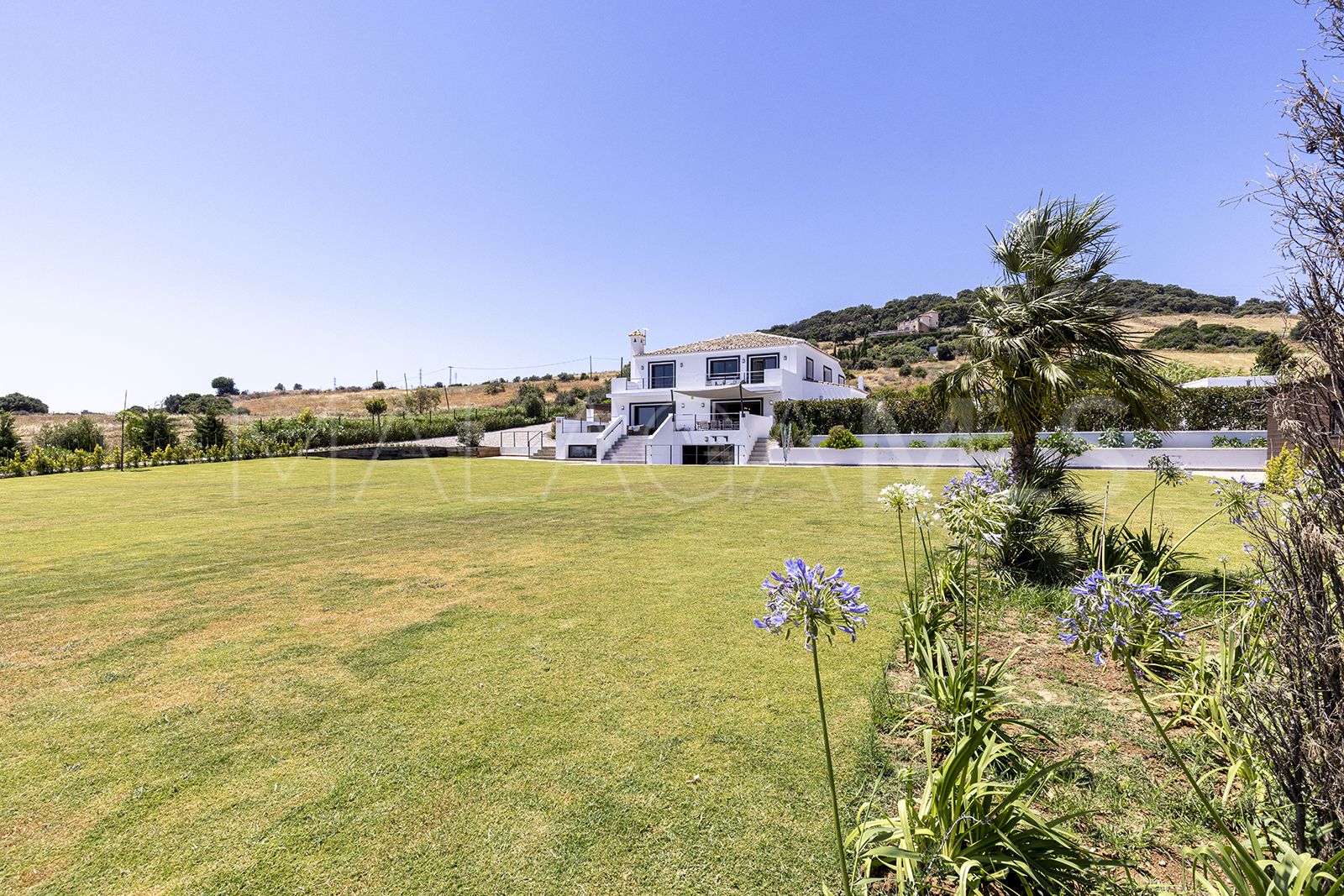 Finca for sale in Casares