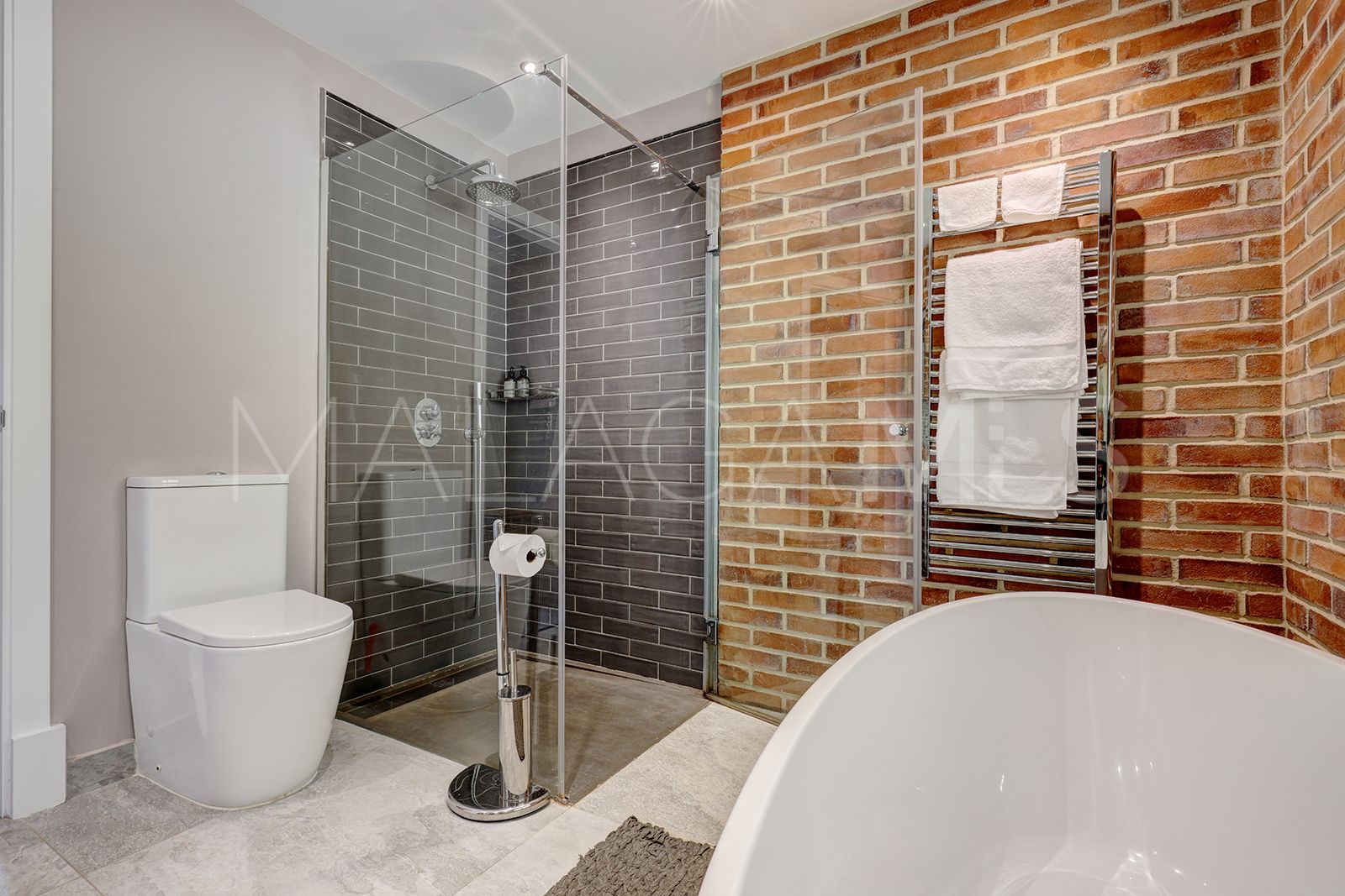 Finca for sale in Casares