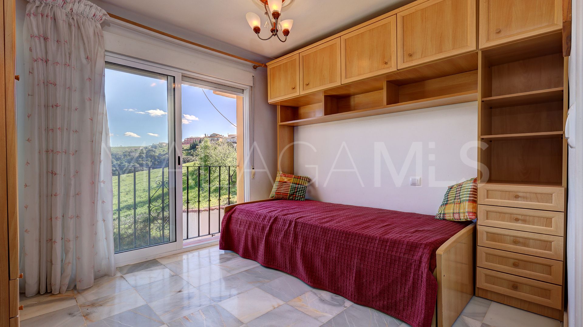 Maison de ville for sale in Manilva Pueblo