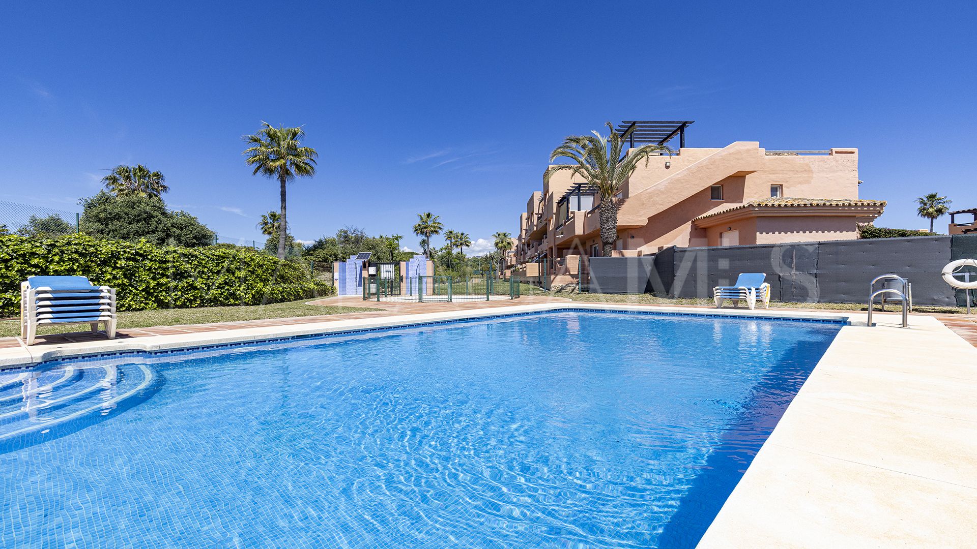For sale 2 bedrooms penthouse in Casares del Sol - Casares Golf