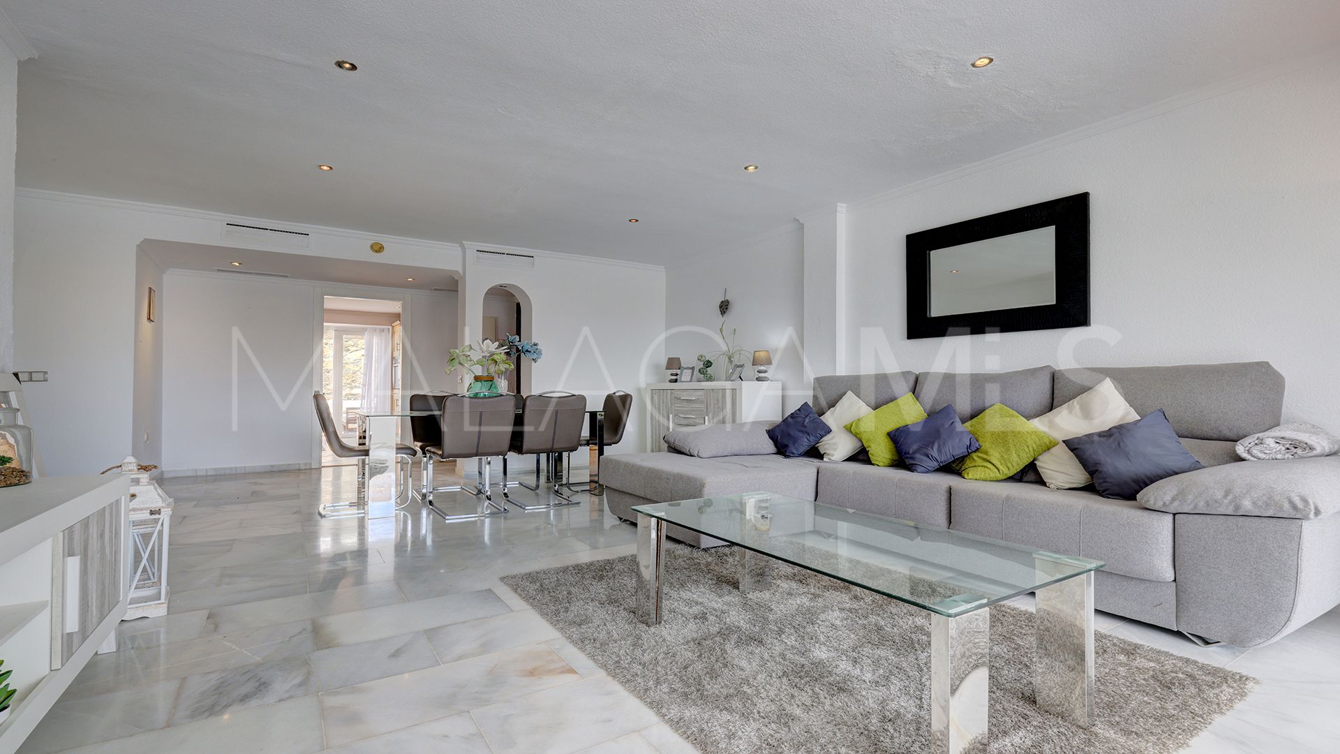 Ground floor apartment with 2 bedrooms for sale in La Duquesa Golf