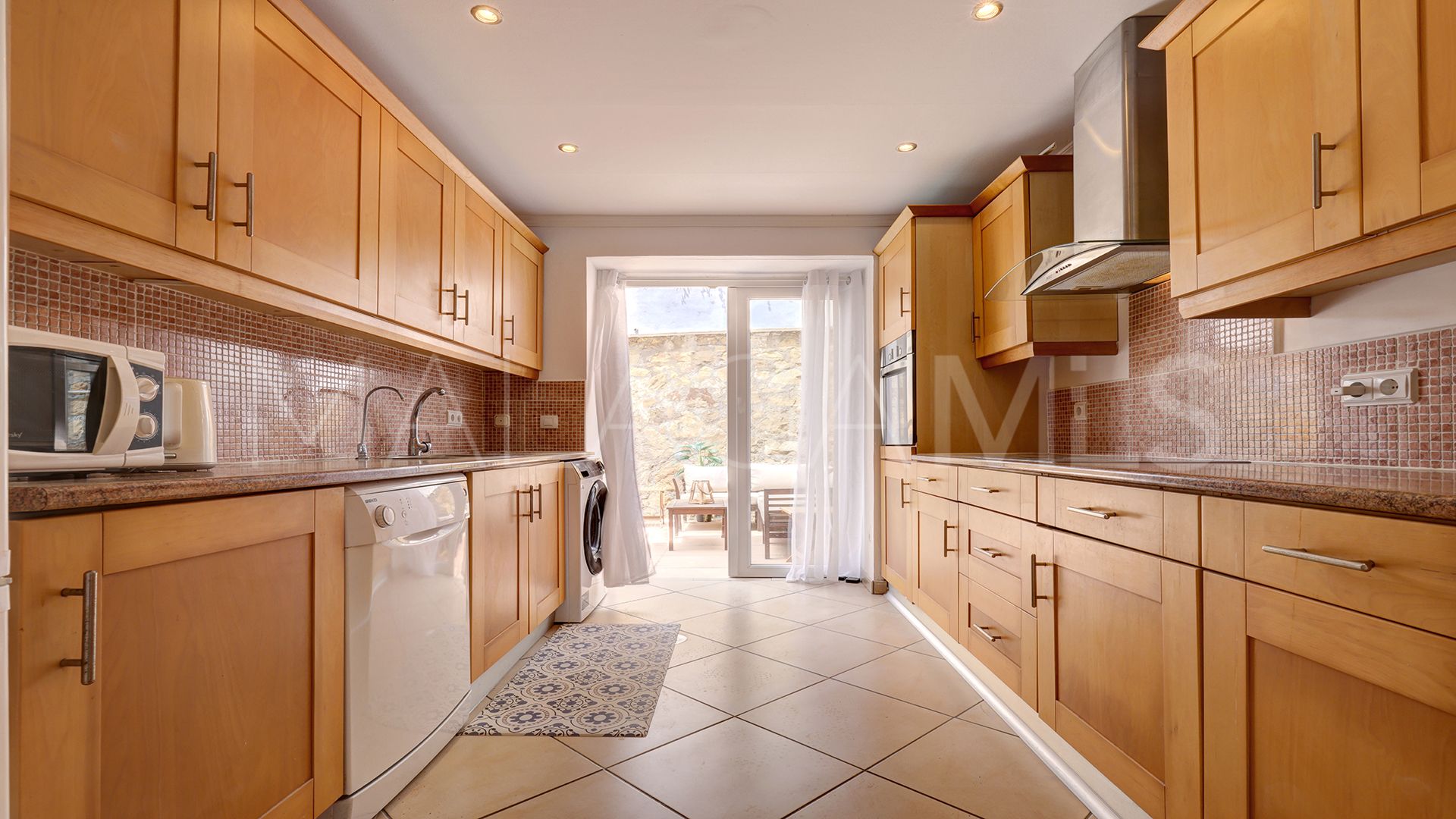 Ground floor apartment with 2 bedrooms for sale in La Duquesa Golf