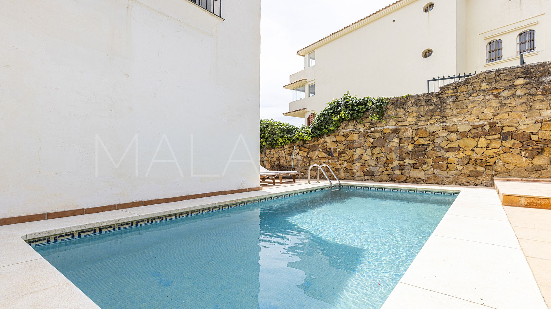 Ground floor apartment with 2 bedrooms for sale in La Duquesa Golf
