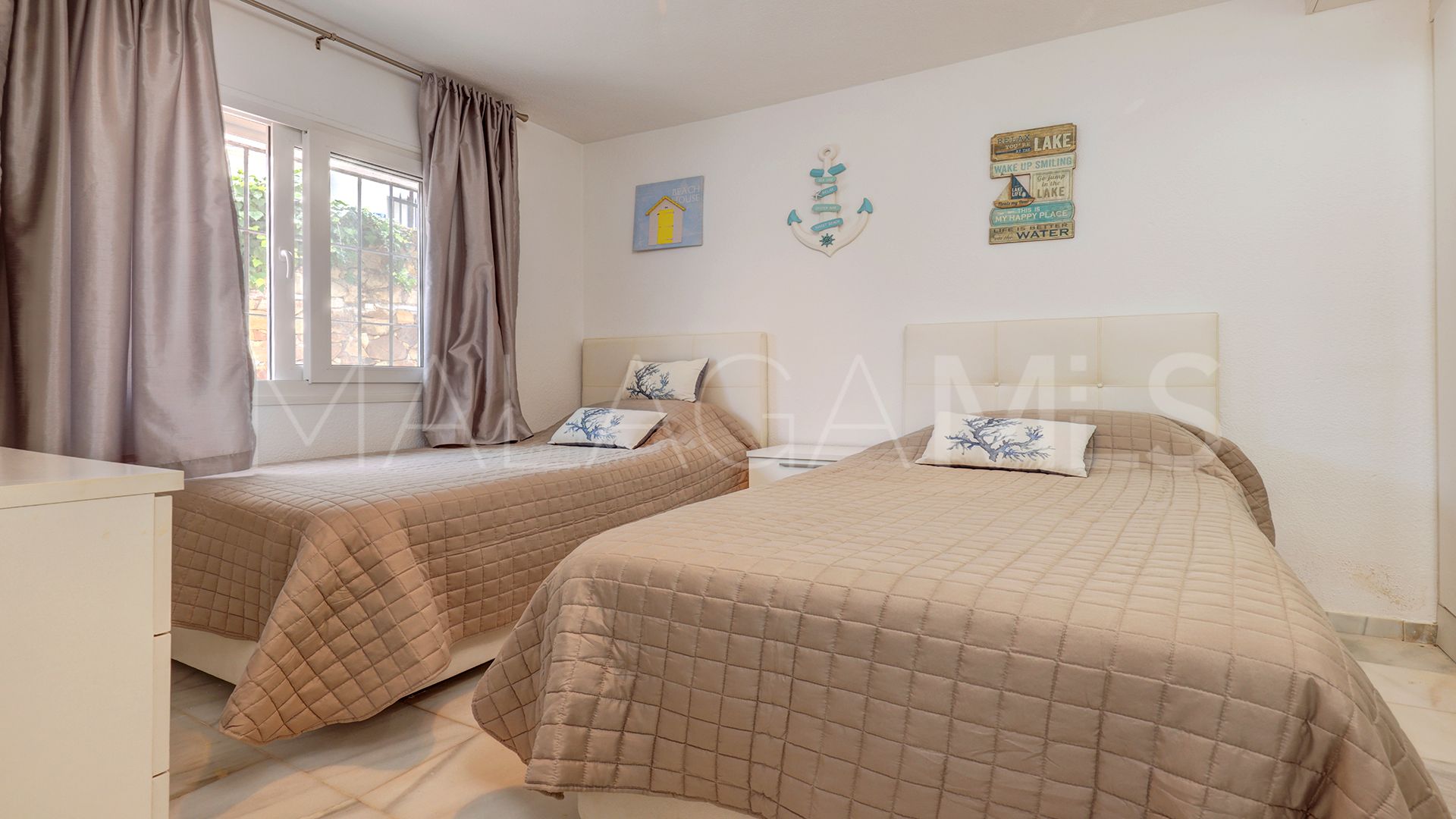 Ground floor apartment with 2 bedrooms for sale in La Duquesa Golf