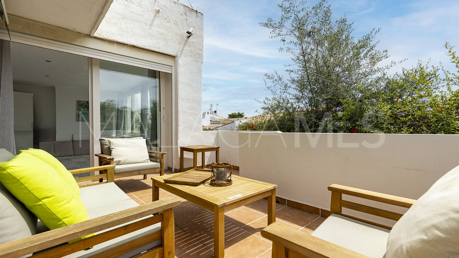 Ground floor apartment with 2 bedrooms for sale in La Duquesa Golf