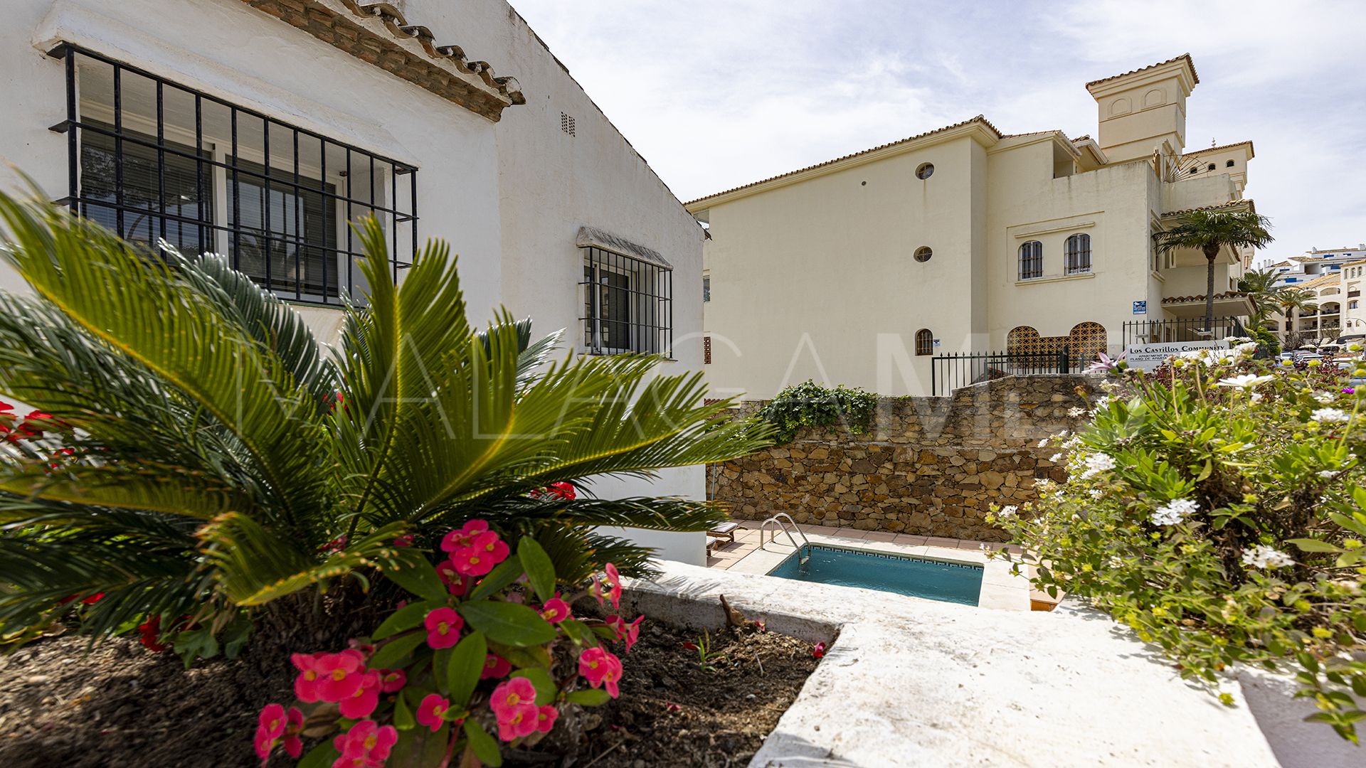 Ground floor apartment with 2 bedrooms for sale in La Duquesa Golf