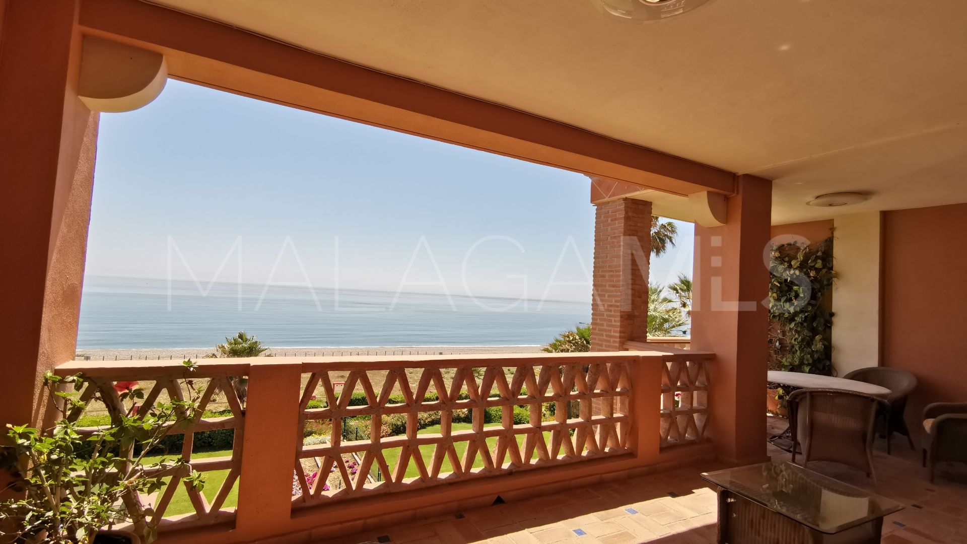 Duplex penthouse for sale in Casares Playa