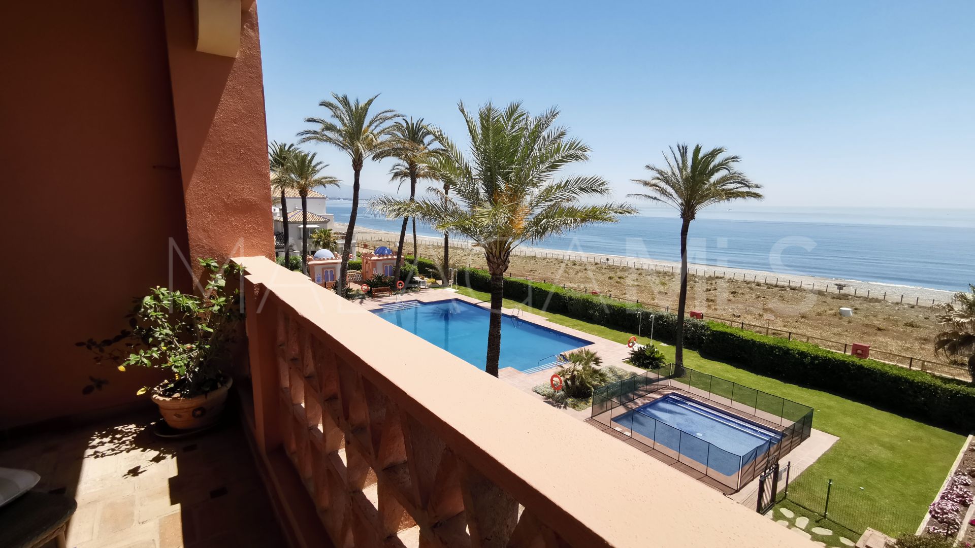 Duplex penthouse for sale in Casares Playa
