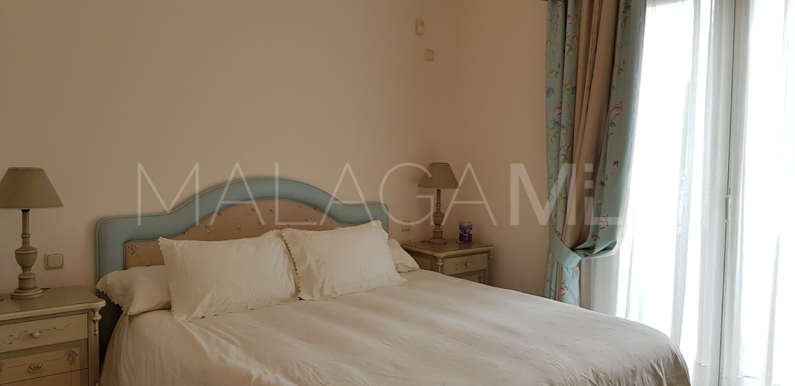 Duplex penthouse for sale in Casares Playa