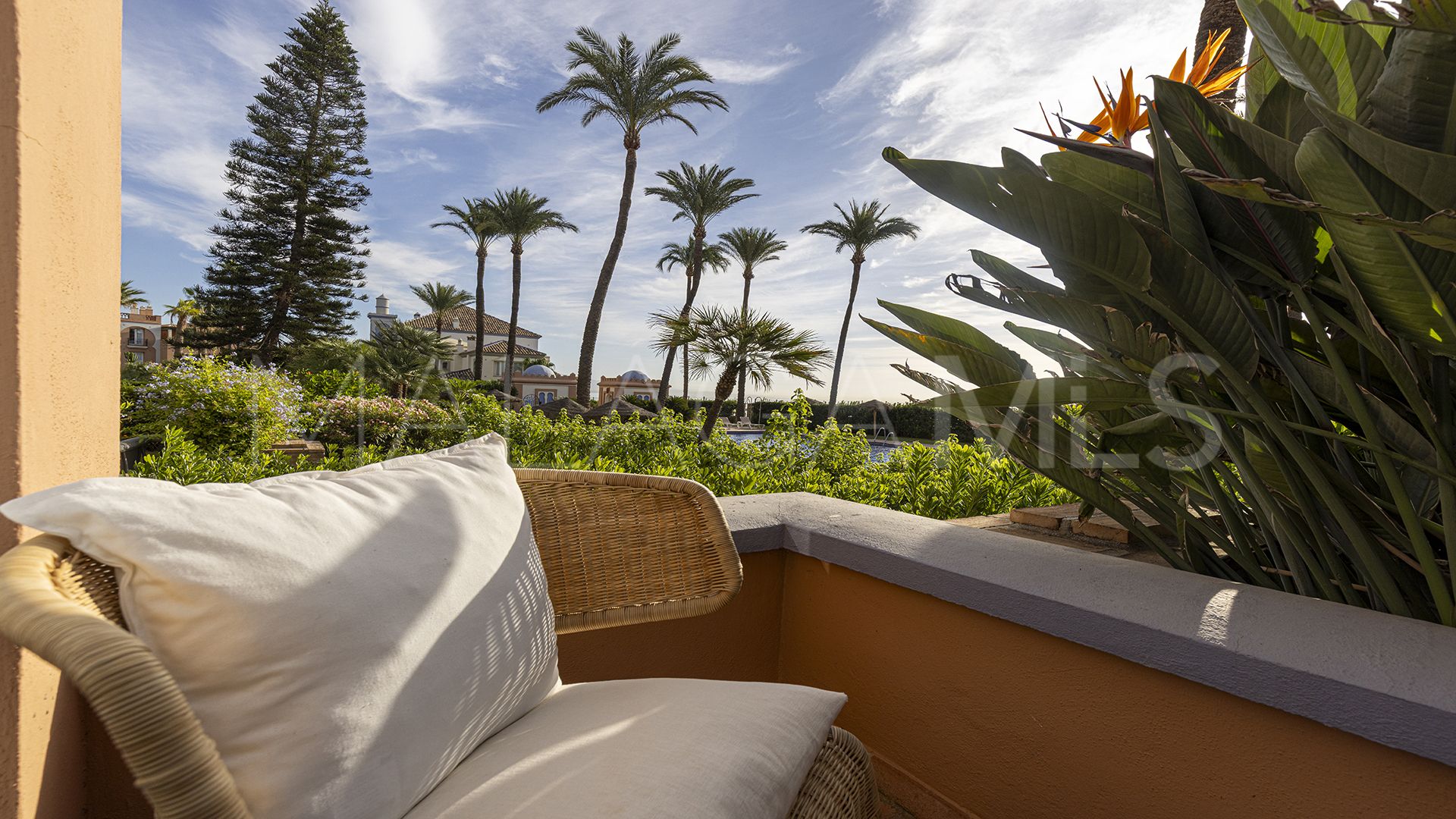 Markplanslägenhet for sale in La Perla de la Bahía