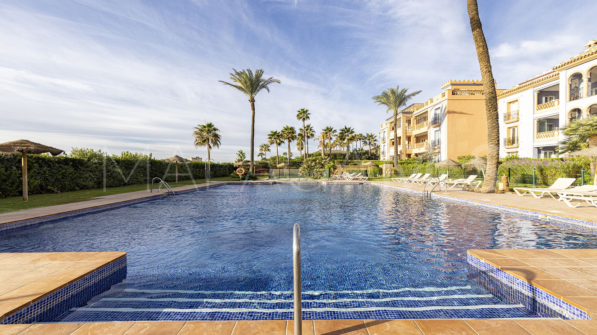 For sale 3 bedrooms ground floor apartment in La Perla de la Bahía