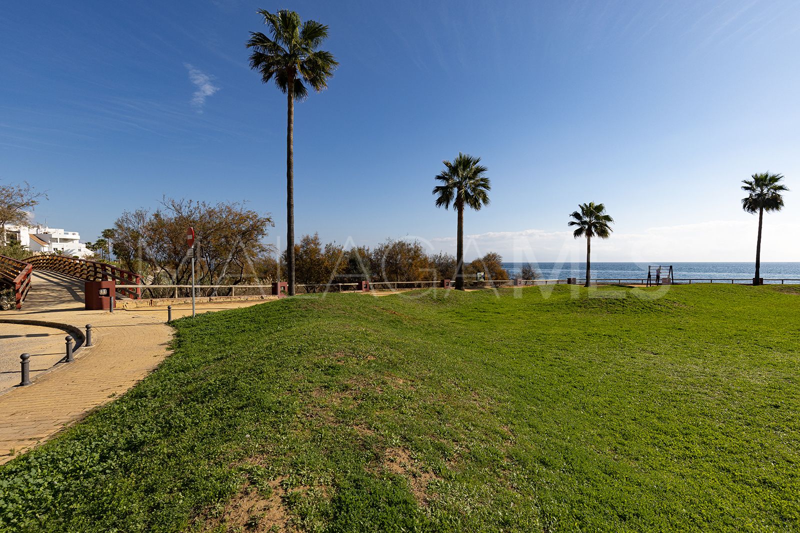 For sale 3 bedrooms ground floor apartment in La Perla de la Bahía