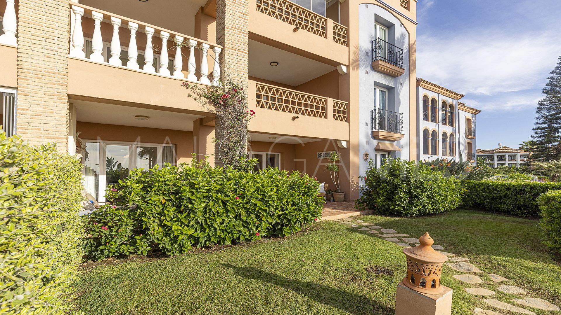 Markplanslägenhet for sale in La Perla de la Bahía