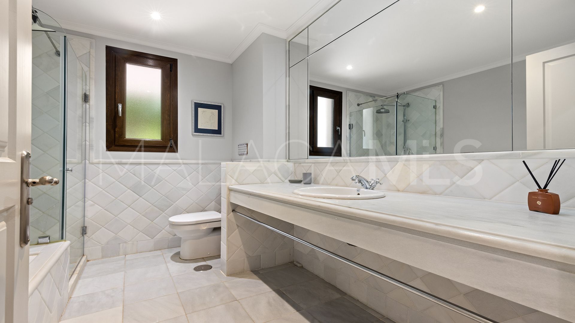 Appartement rez de chaussée for sale in Finca Cortesin