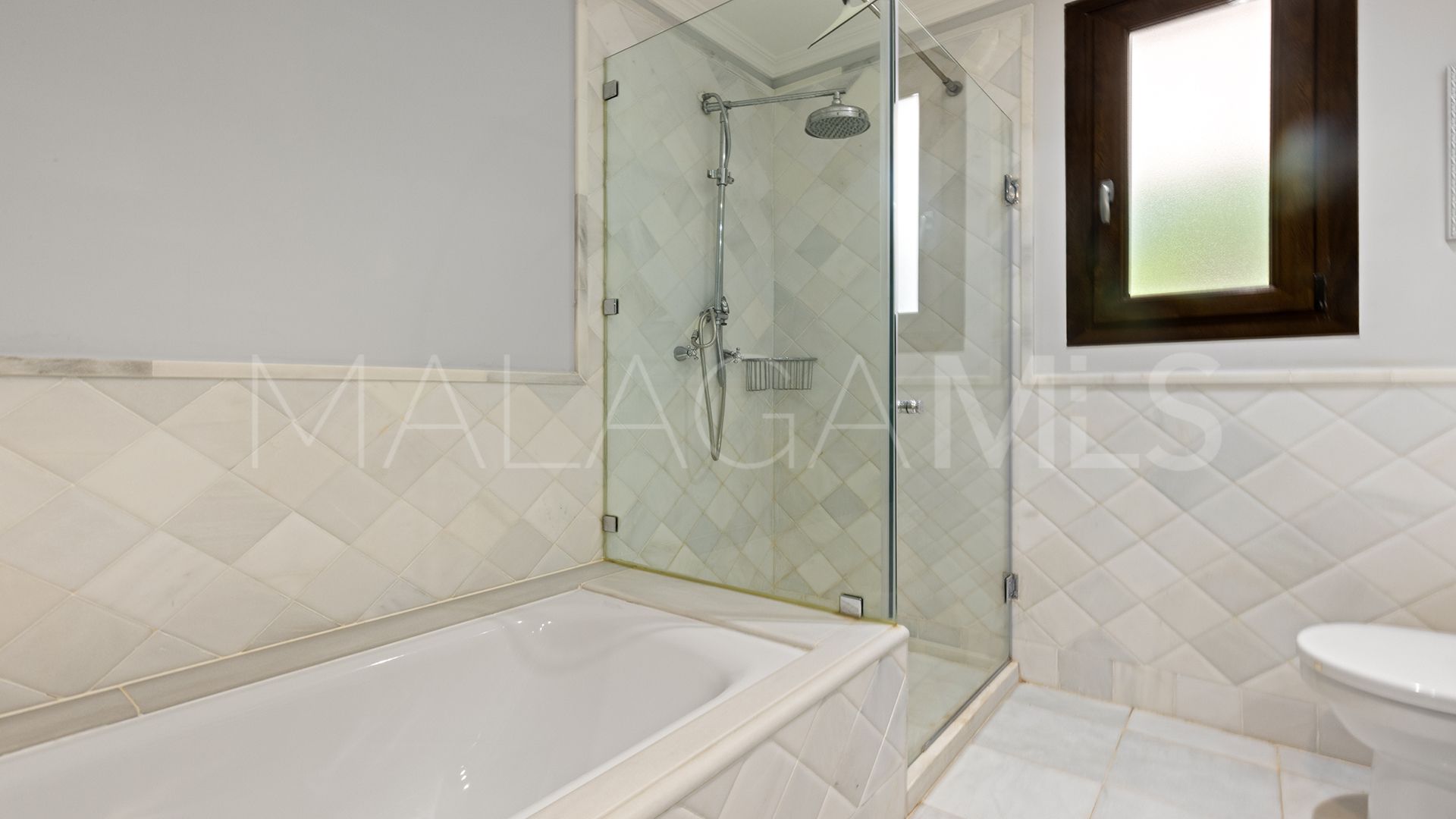 Buy apartamento planta baja in Finca Cortesin