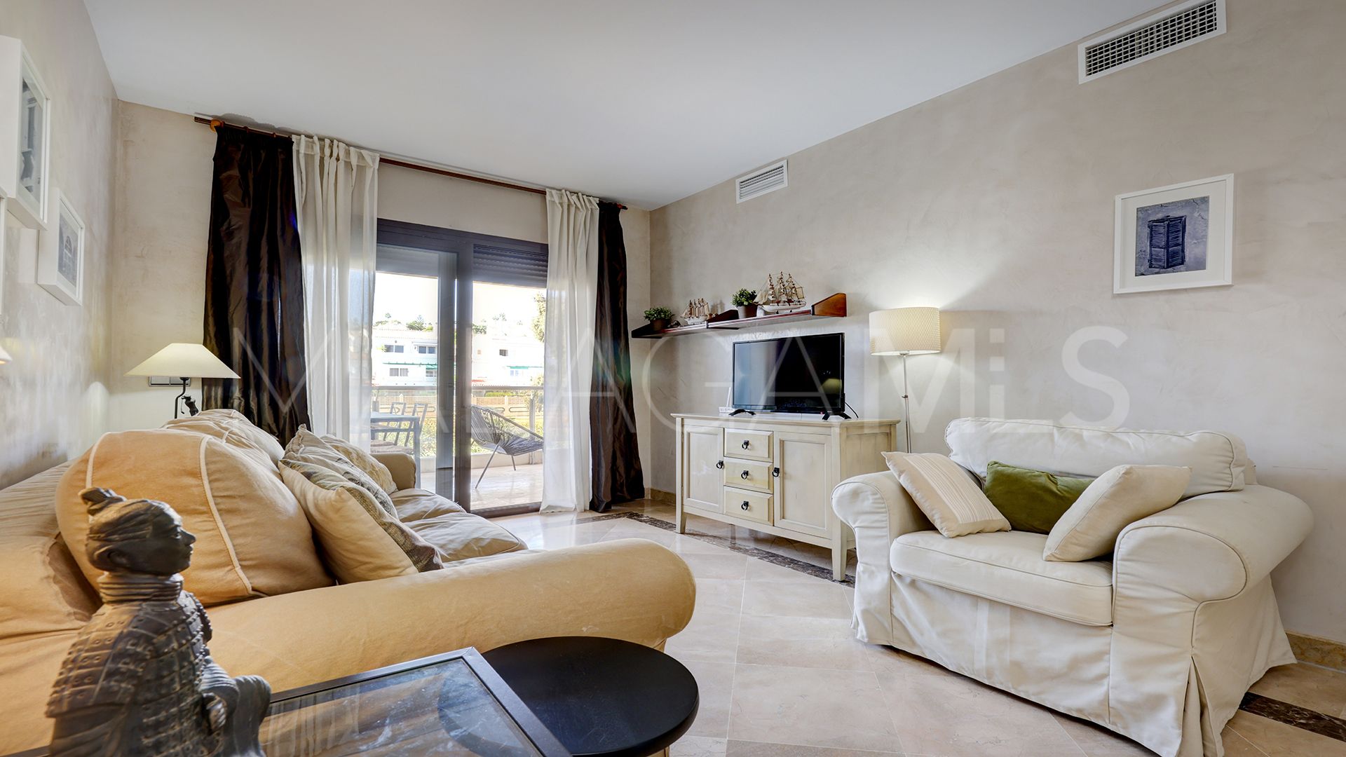 Buy apartamento with 2 bedrooms in Marina Castillo