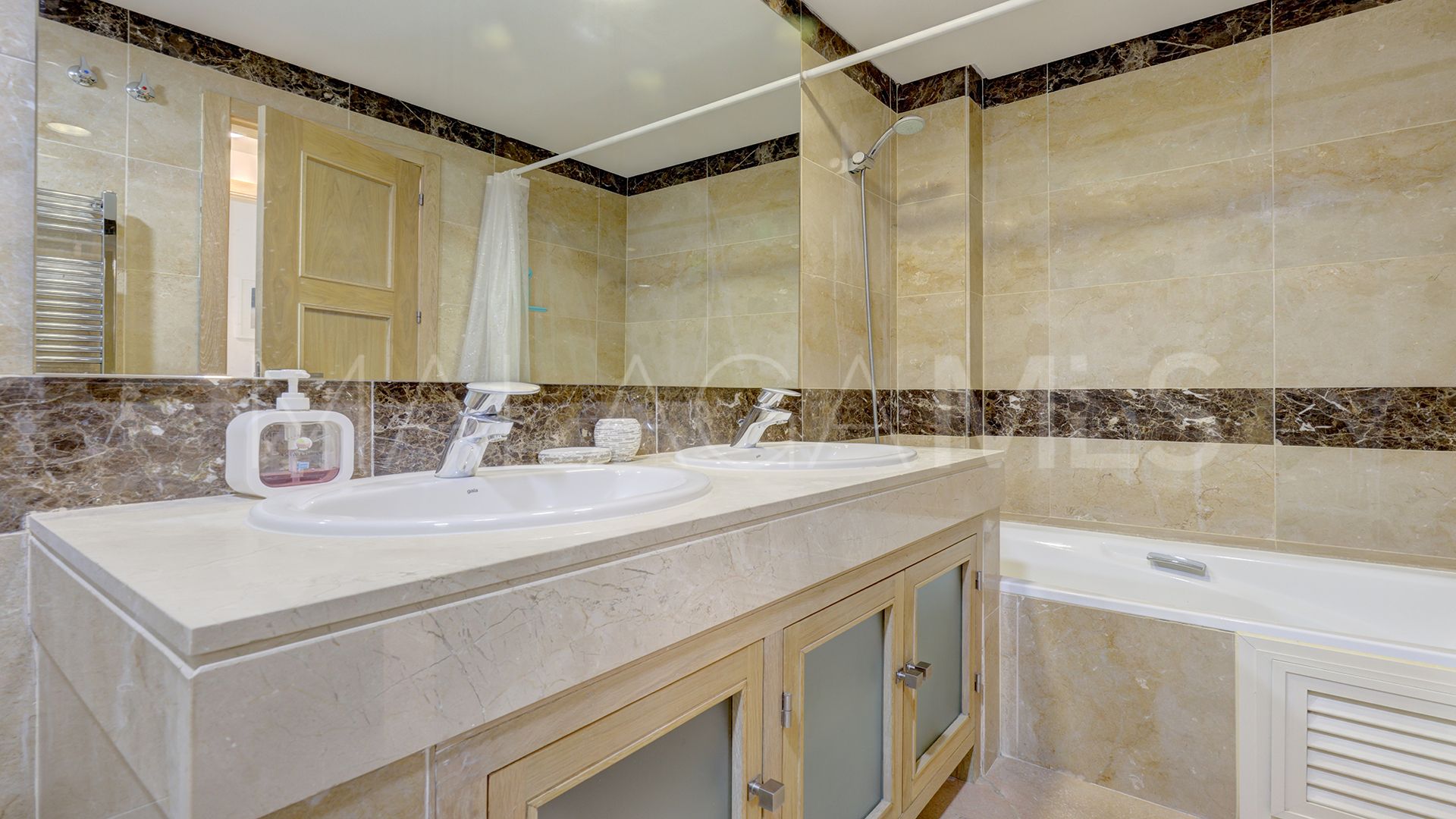 Buy apartamento with 2 bedrooms in Marina Castillo