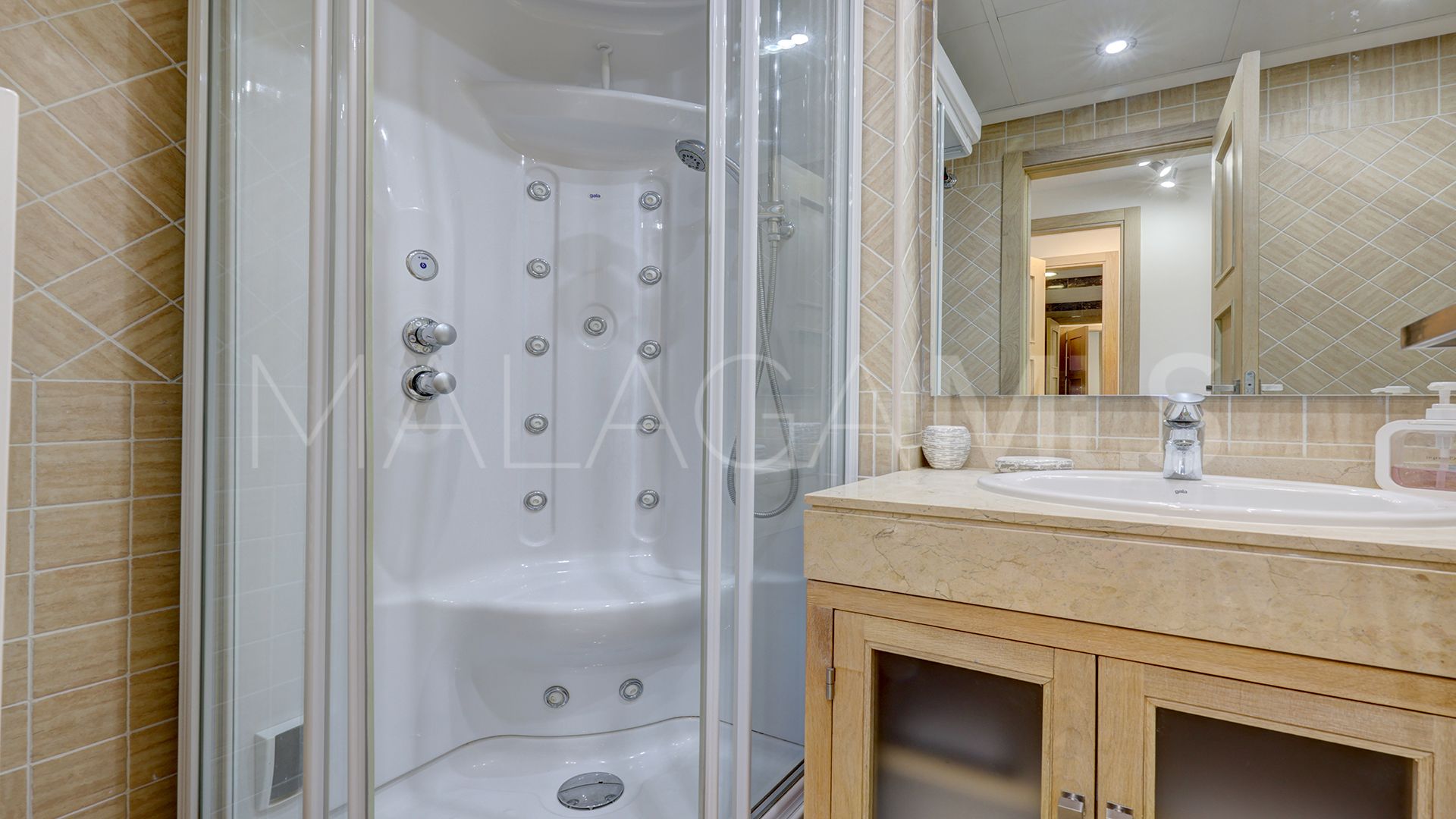 Buy apartamento with 2 bedrooms in Marina Castillo