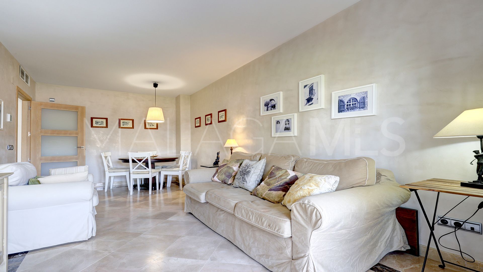 Buy apartamento with 2 bedrooms in Marina Castillo
