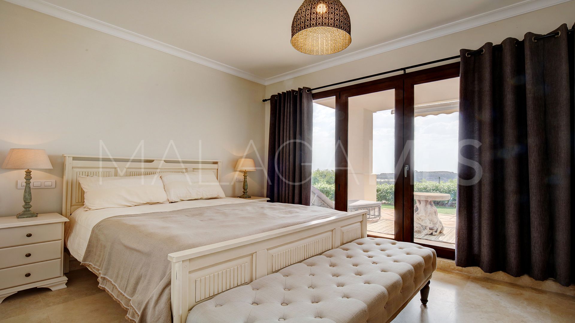 Buy apartamento planta baja with 3 bedrooms in Finca Cortesin