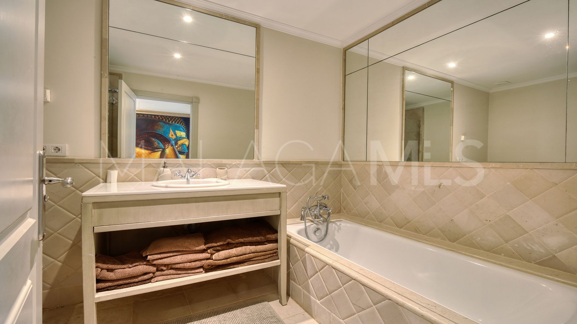 Buy apartamento planta baja with 3 bedrooms in Finca Cortesin